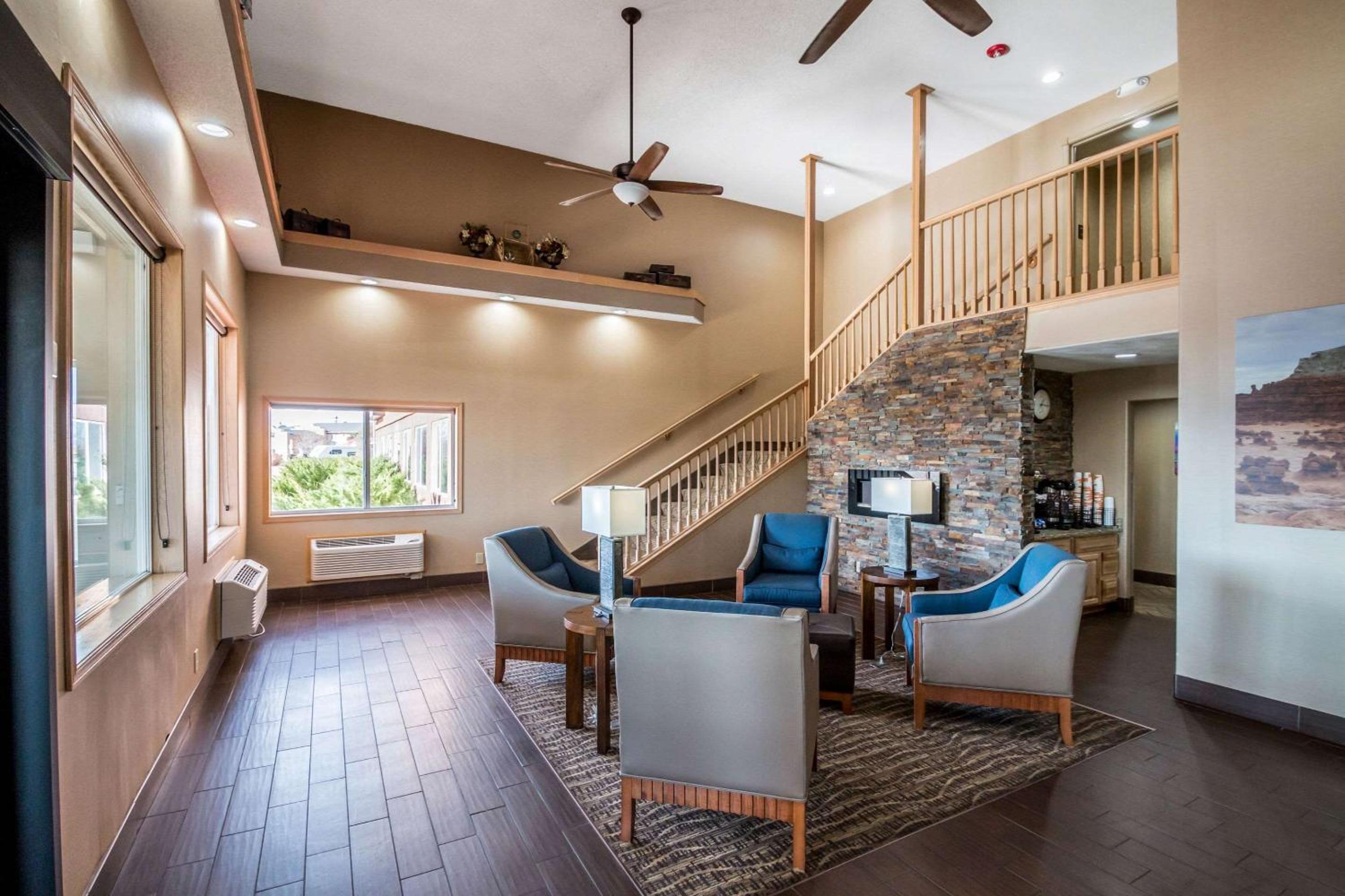 Green River Vacations - Comfort Inn Green River National Park Area - Property Image 12