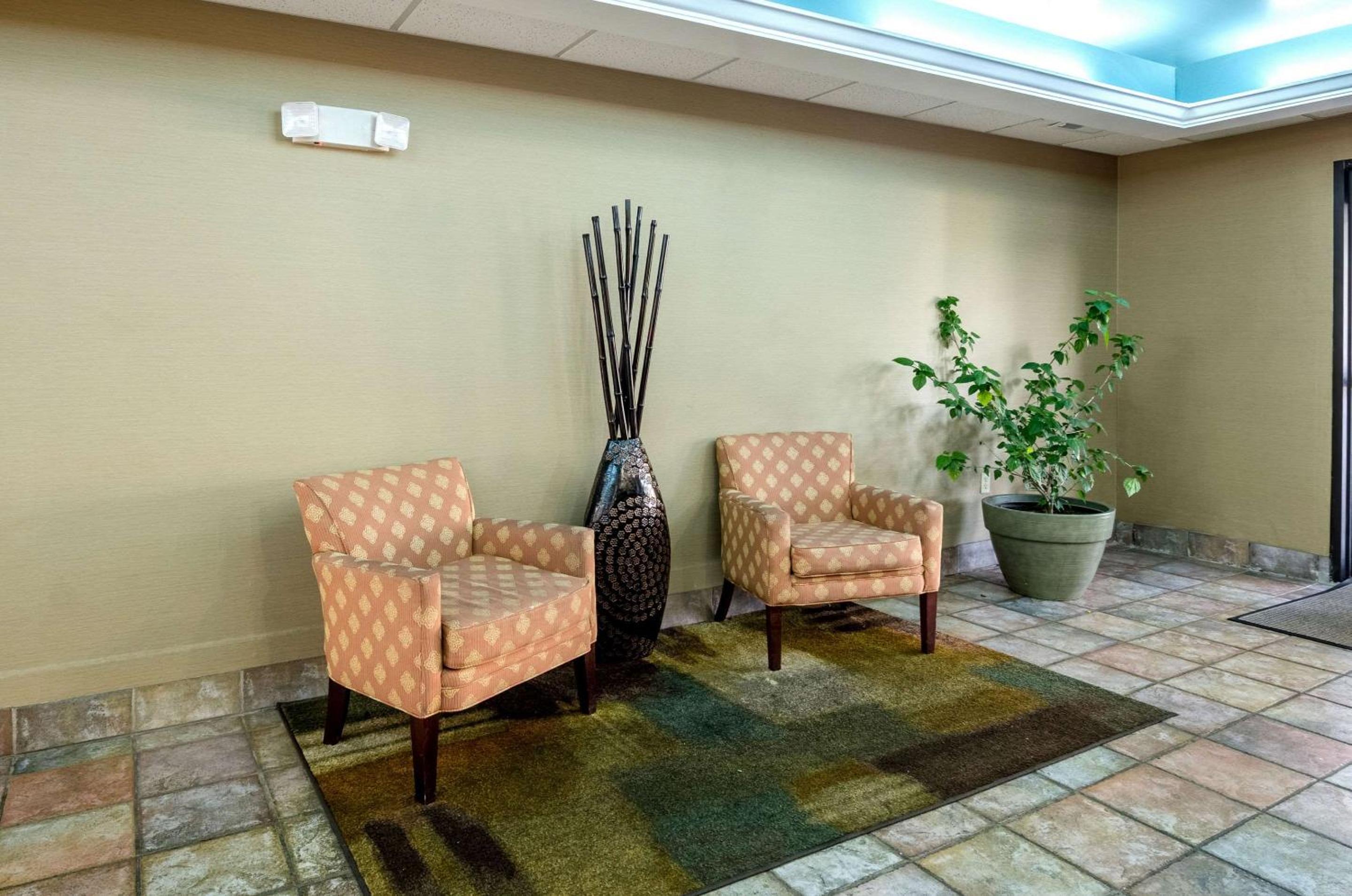 Wytheville Vacations - Quality Inn Suites - Property Image 24