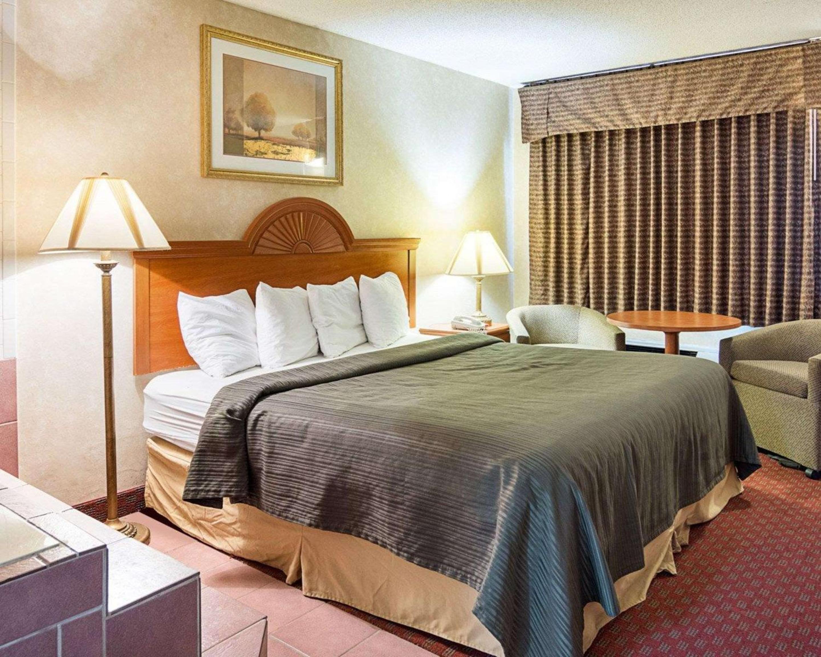 Quality Inn Petersburg Fort Lee Area view 4