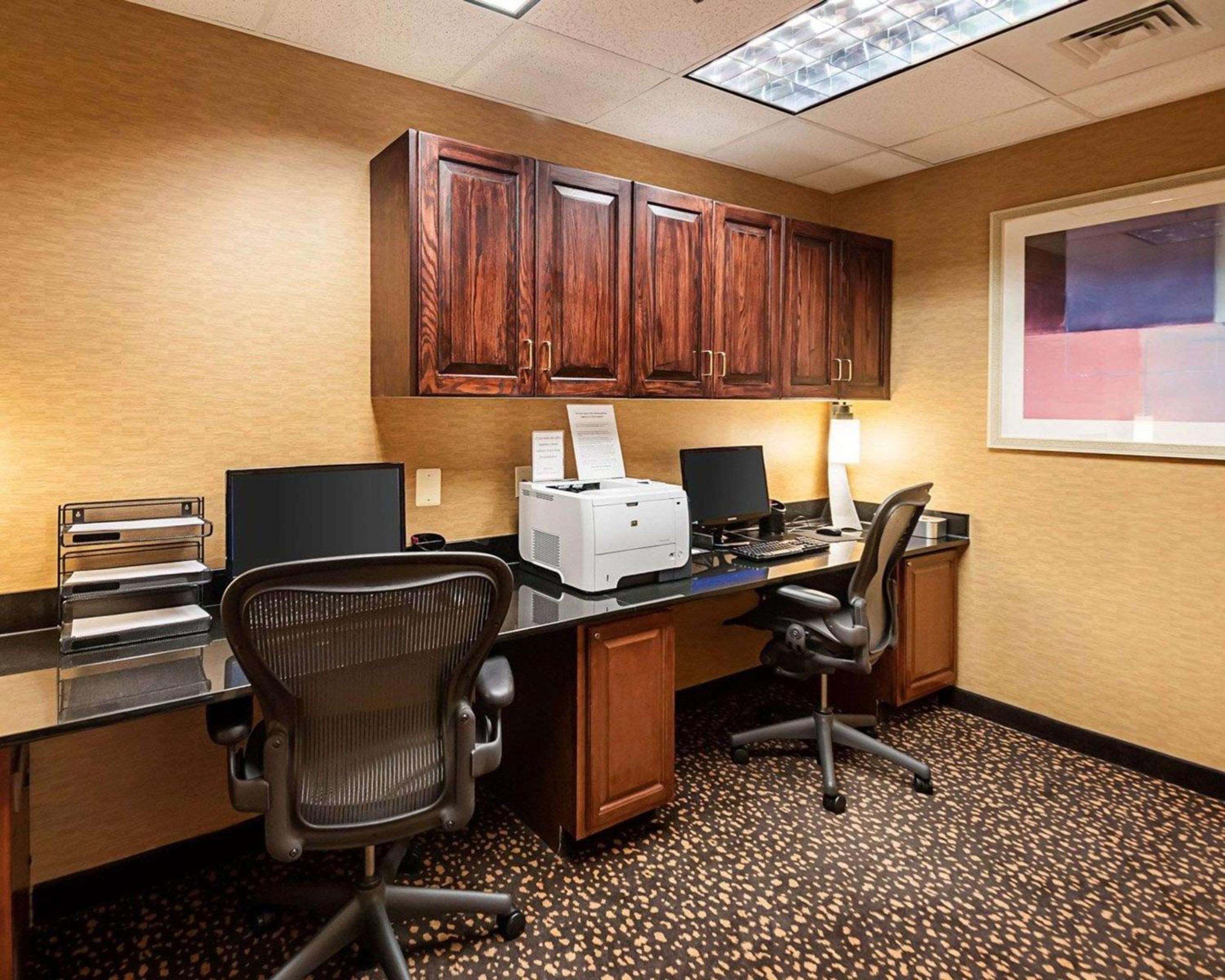 Comfort Suites Dulles Airport - Property Image 7