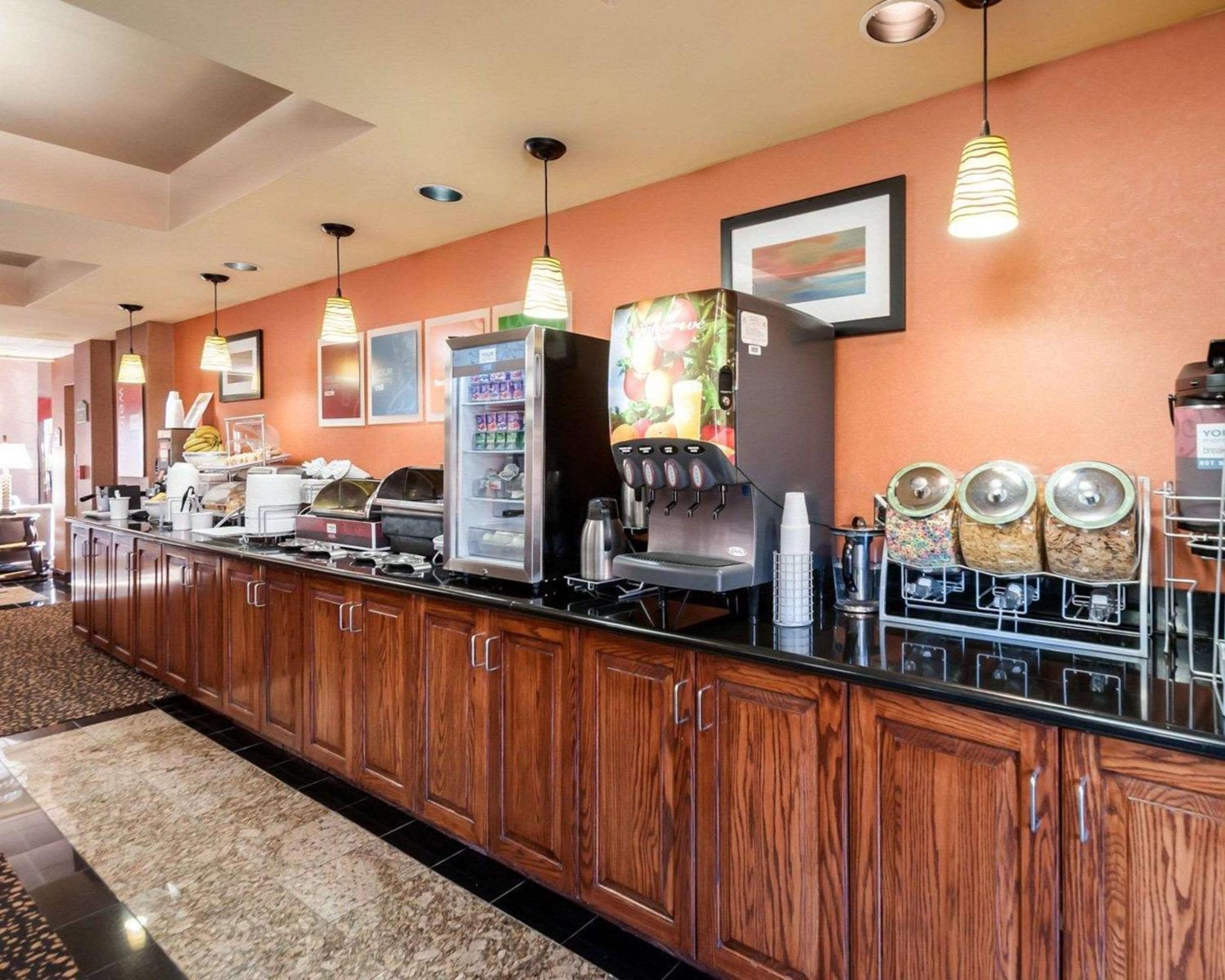 Comfort Suites Dulles Airport - Property Image 3