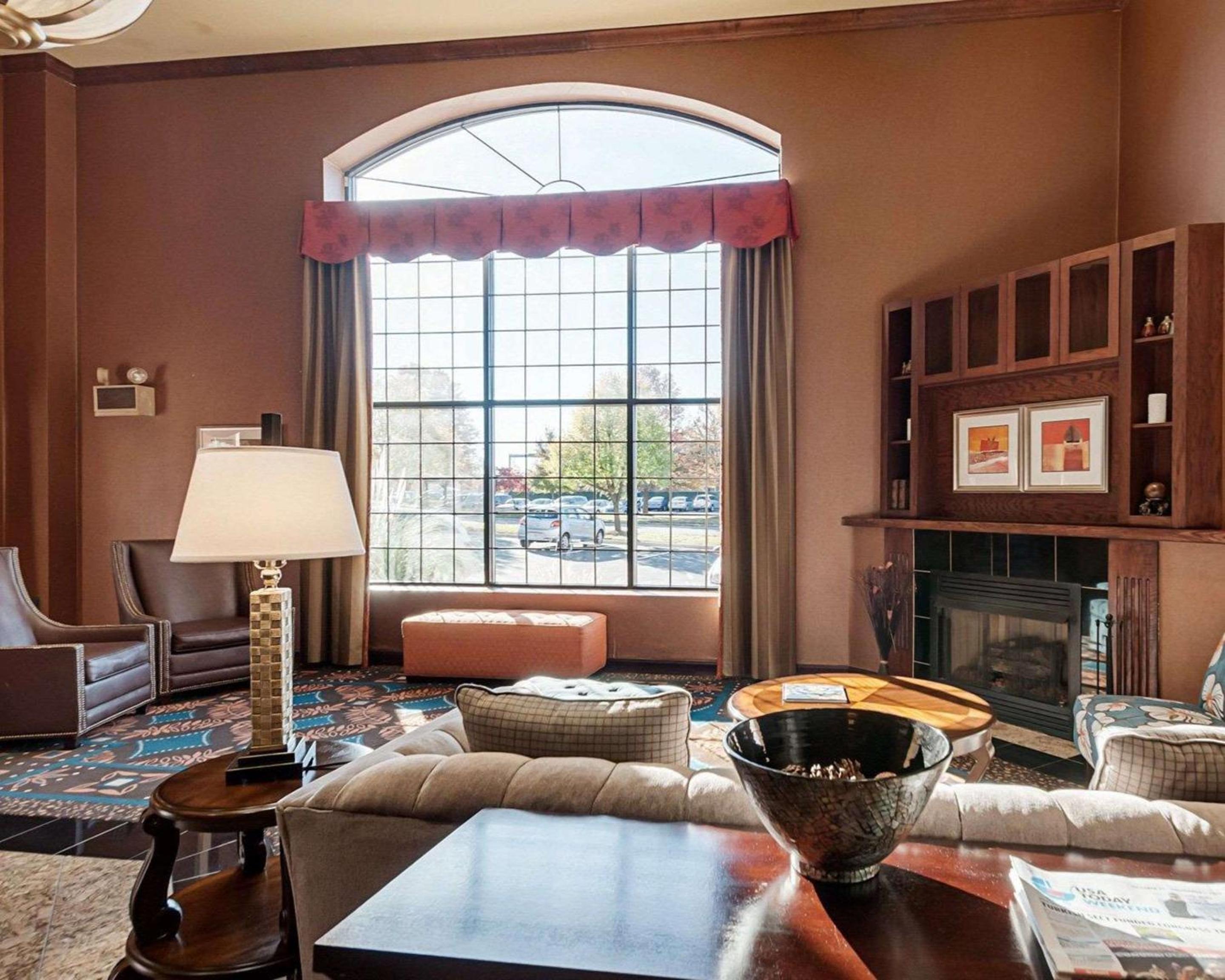 Comfort Suites Dulles Airport - Property Image 20