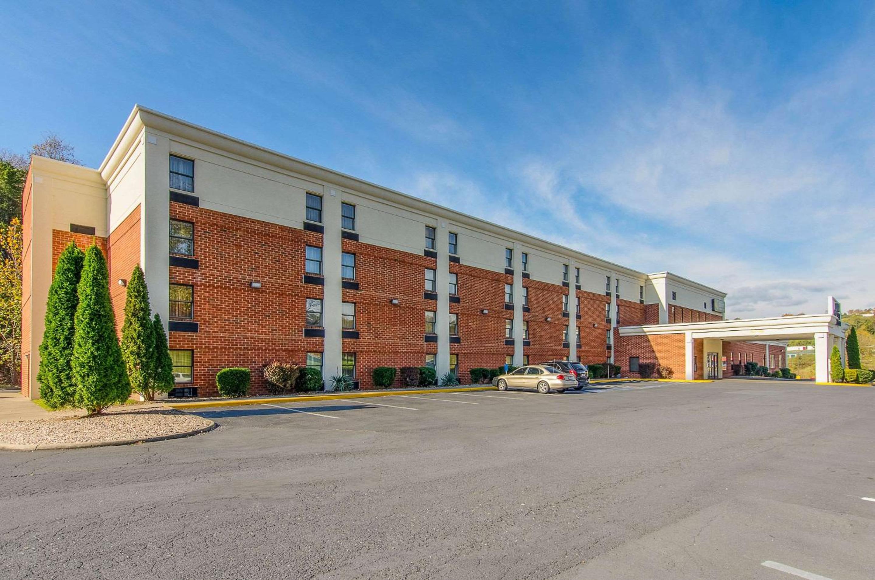 Quality Inn  Suites Lexington near I-64 and I-81 - Property Image 31