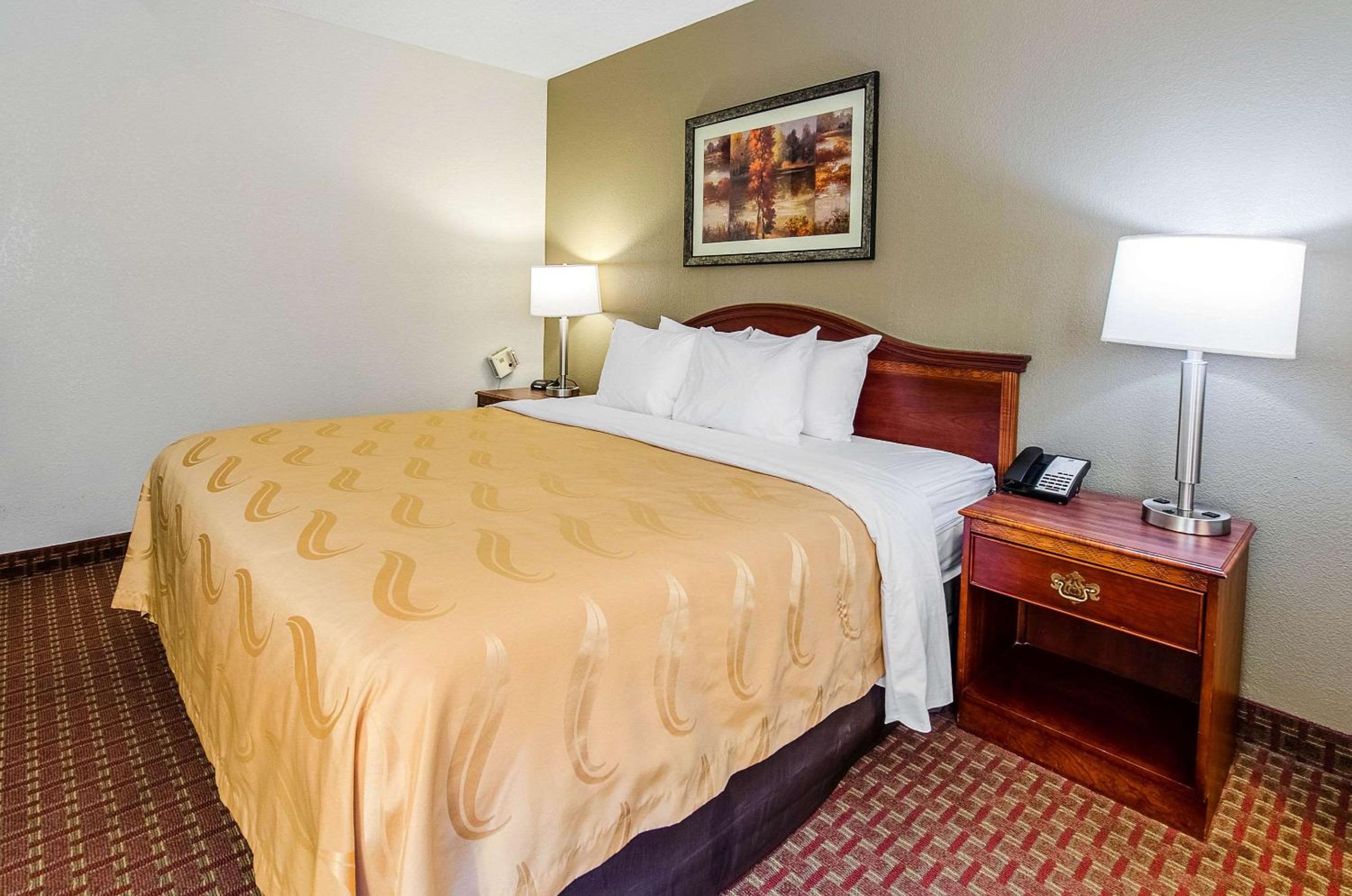 Quality Inn  Suites Lexington near I-64 and I-81 - Property Image 25