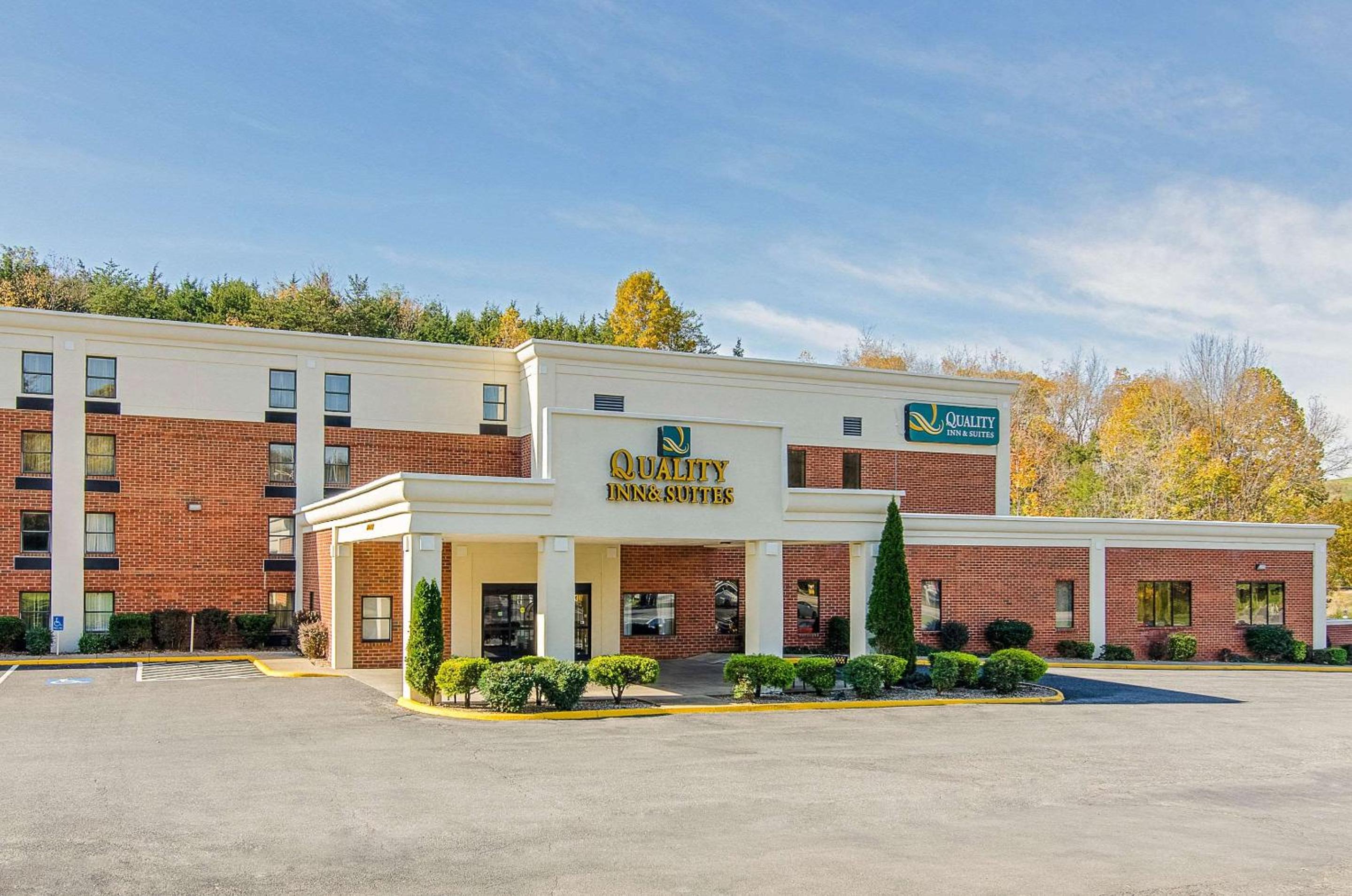 Quality Inn  Suites Lexington near I-64 and I-81 - Property Image 32