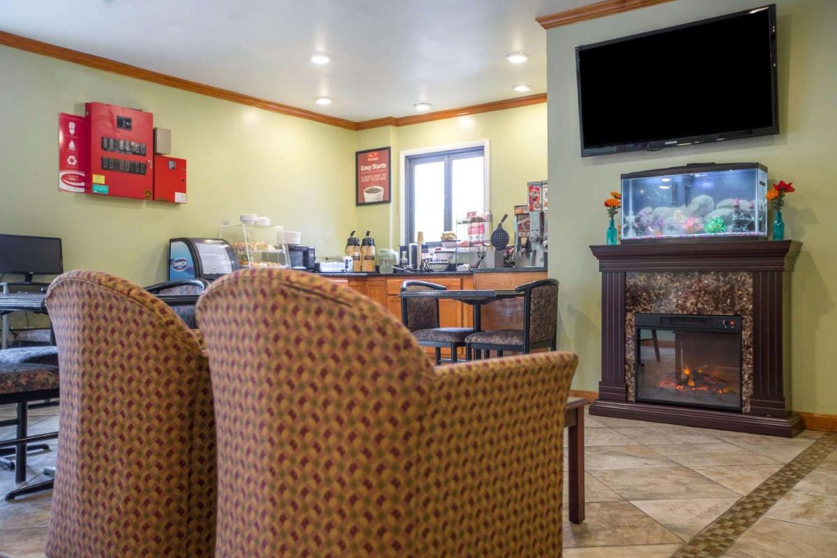 hotel reception