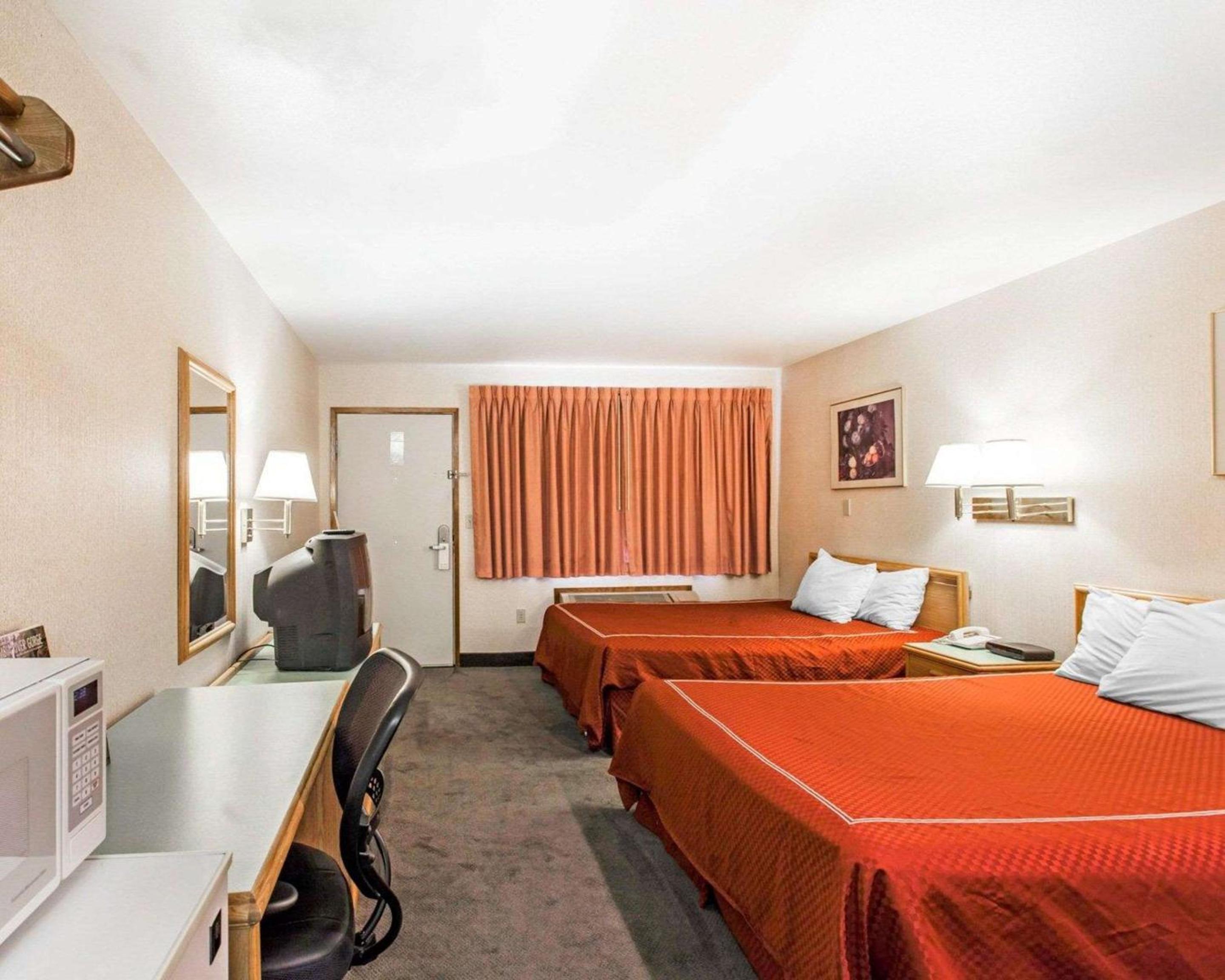 Rodeway Inn, Photo 15