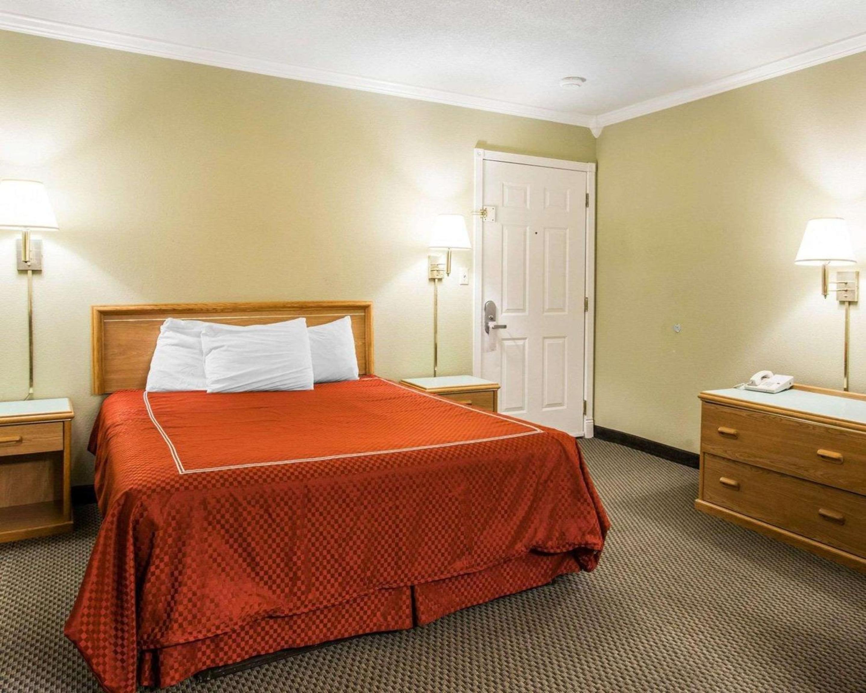 Rodeway Inn, Photo 13