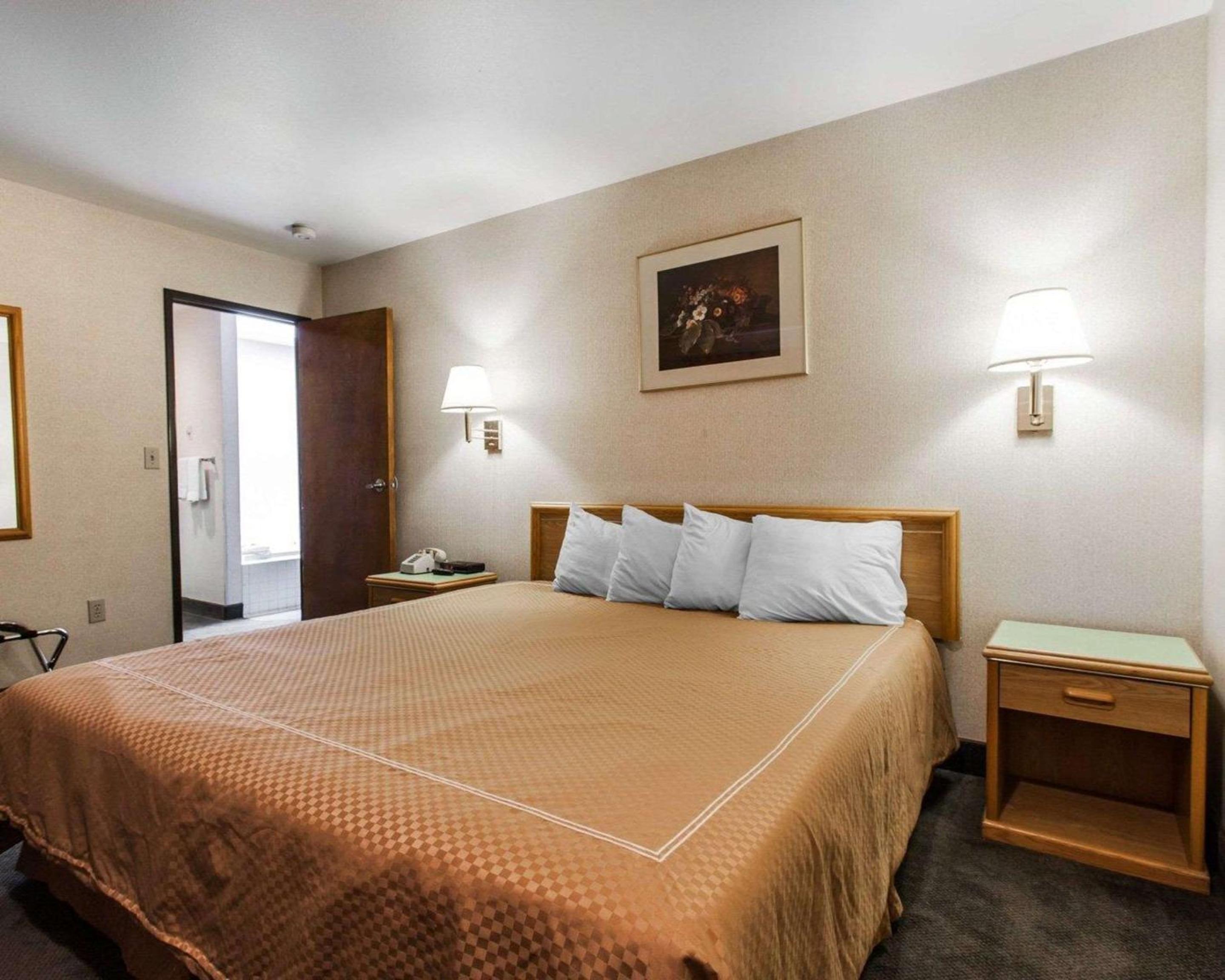 Rodeway Inn, Photo 9