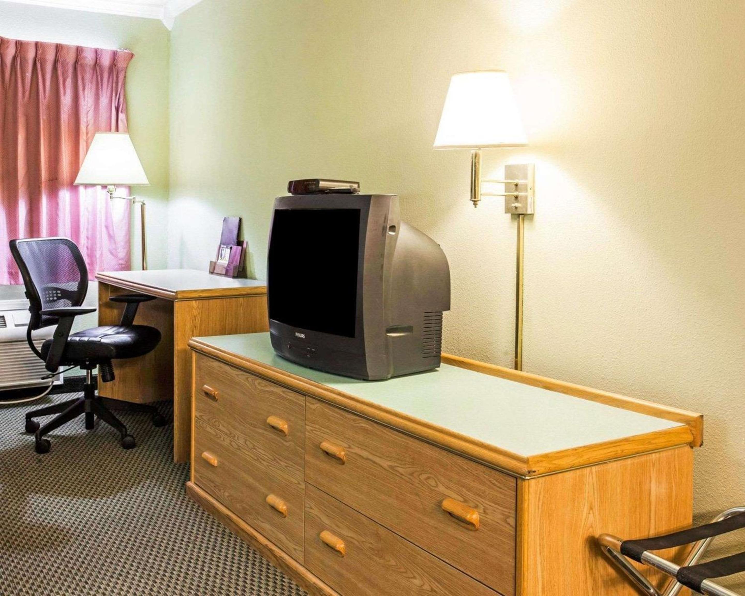 Rodeway Inn, Photo 14