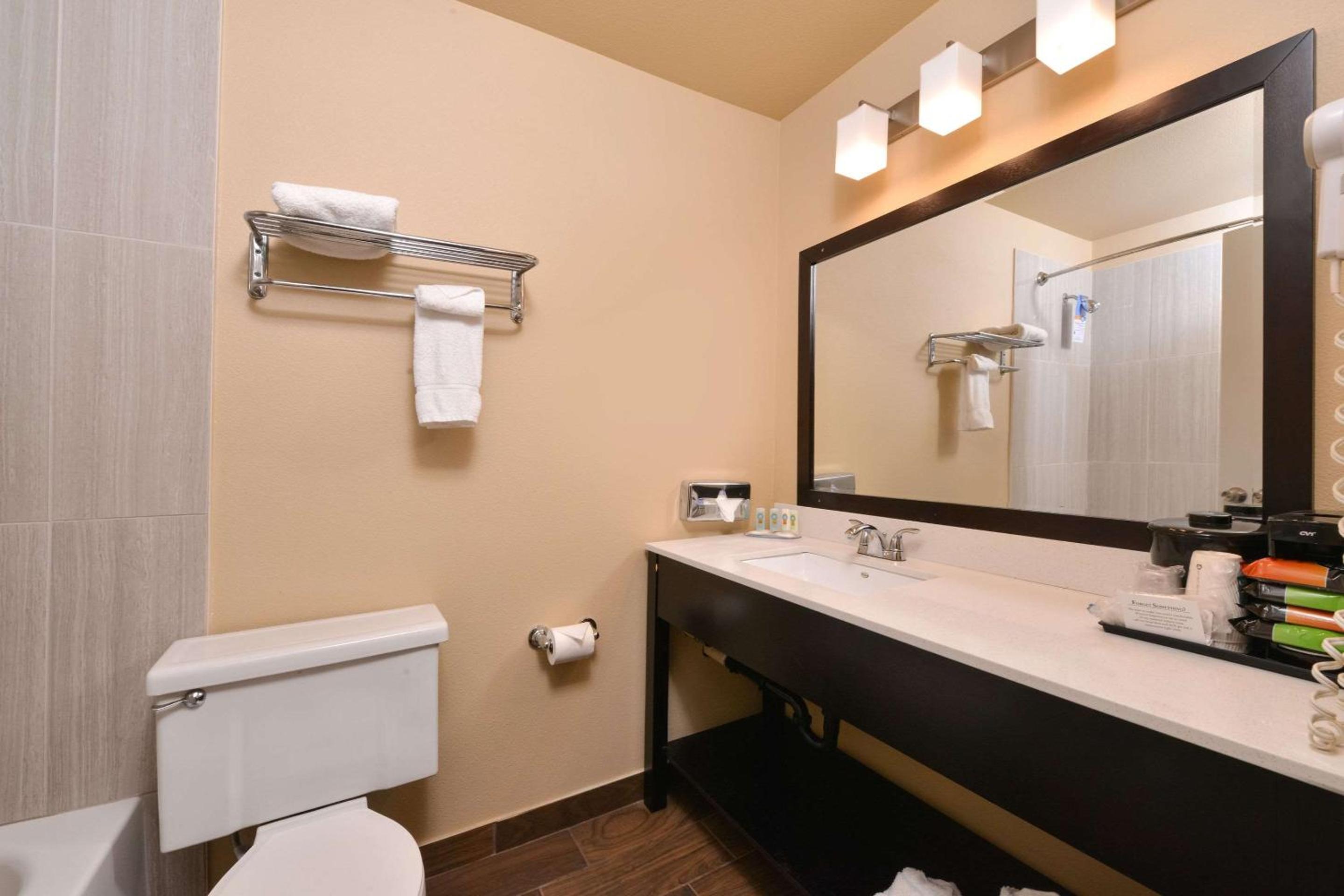 Quality Inn Hotel, Kent - Seattle view 4