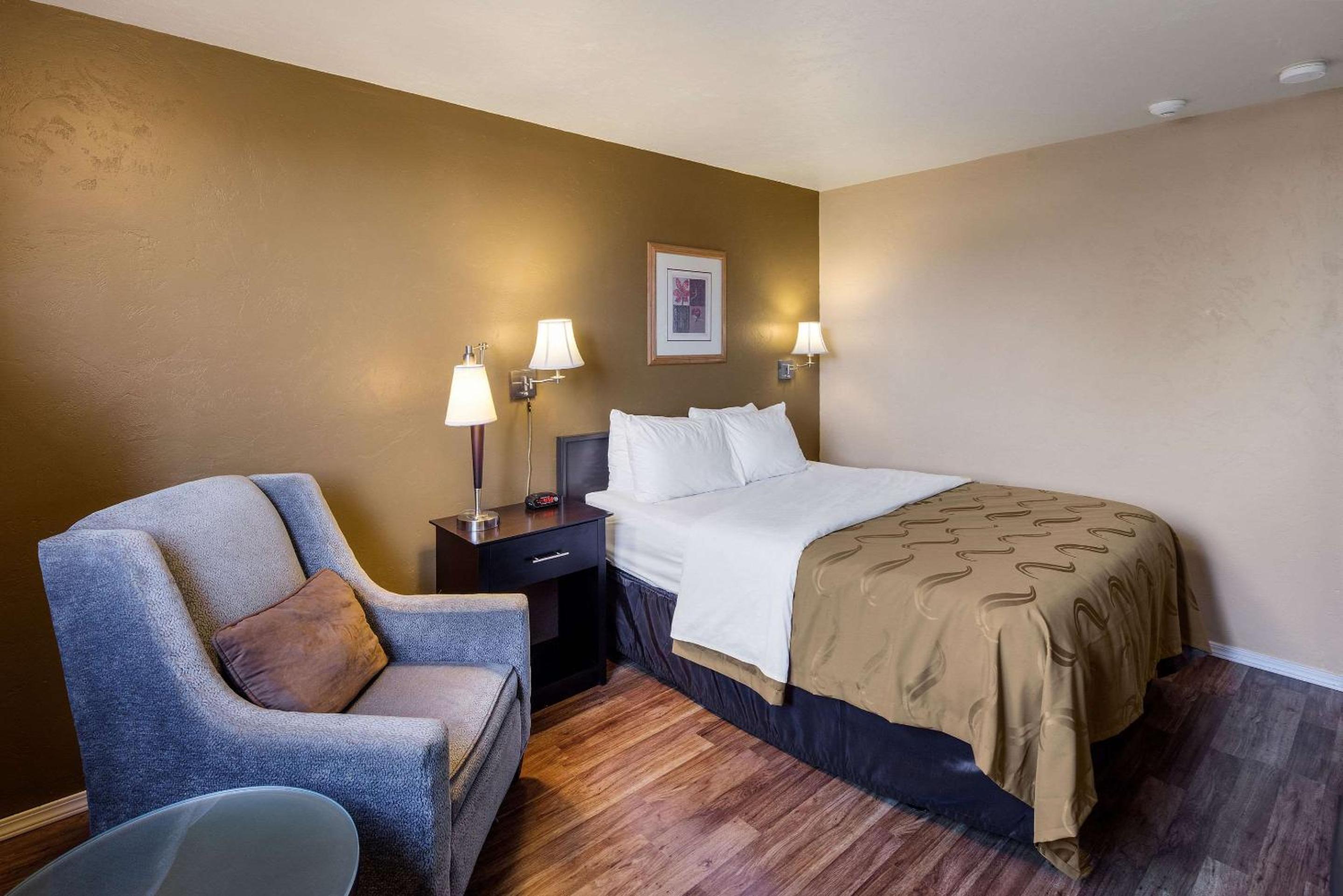 Moses Lake Vacations - Quality Inn - Property Image 13