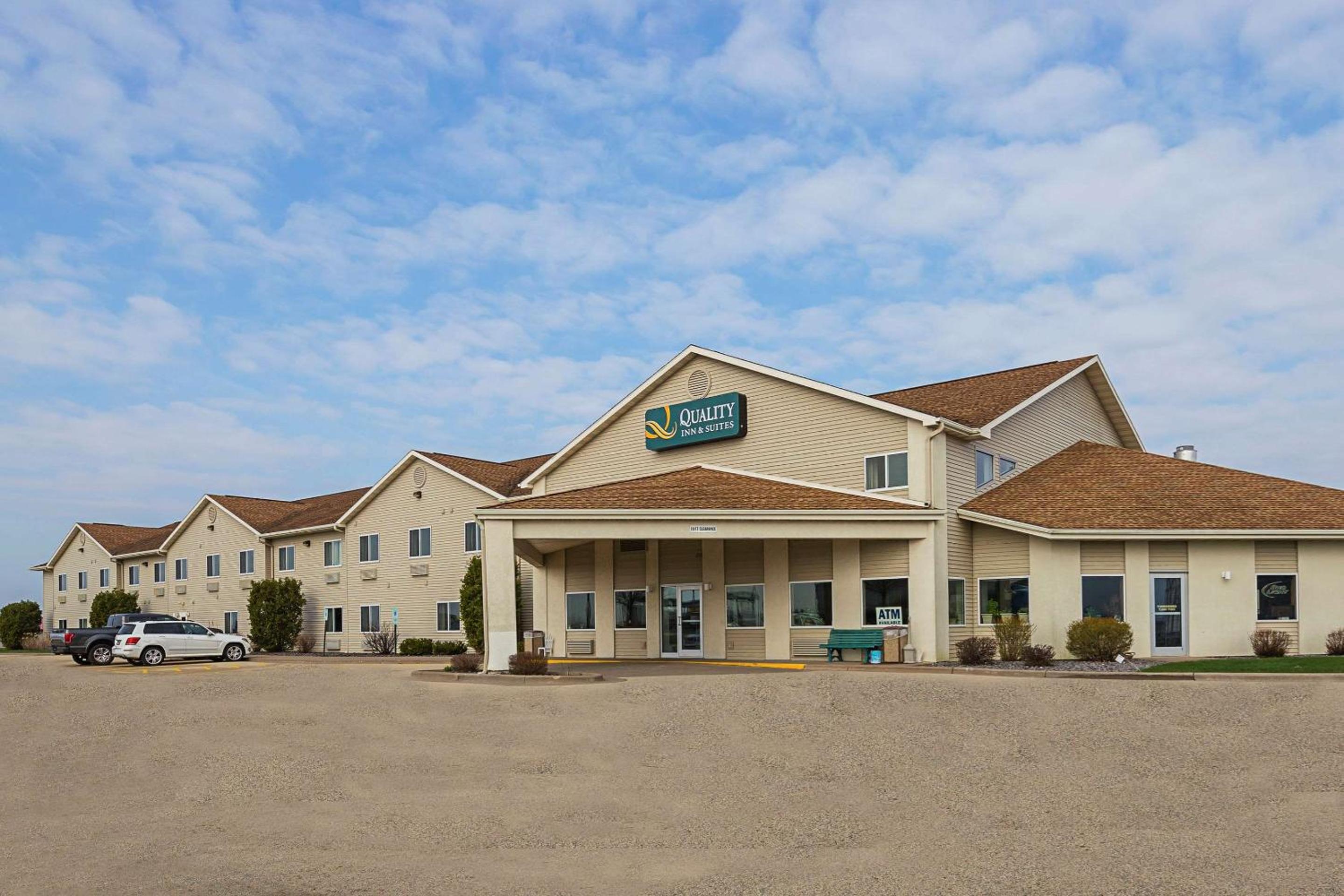 Hotel Quality Inn & Suites Belmont Route 151