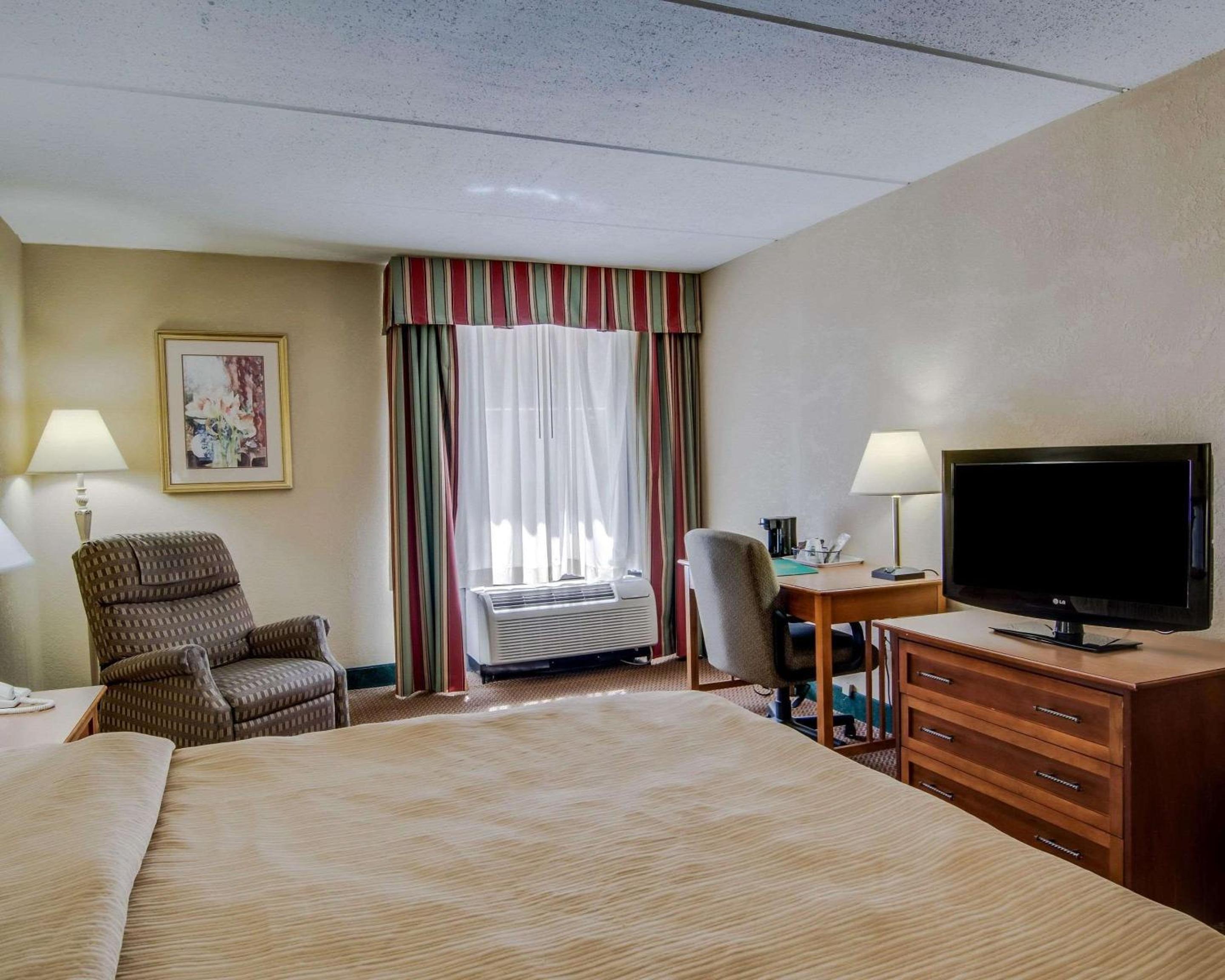 Quality Hotel and Conference Center - Property Image 9
