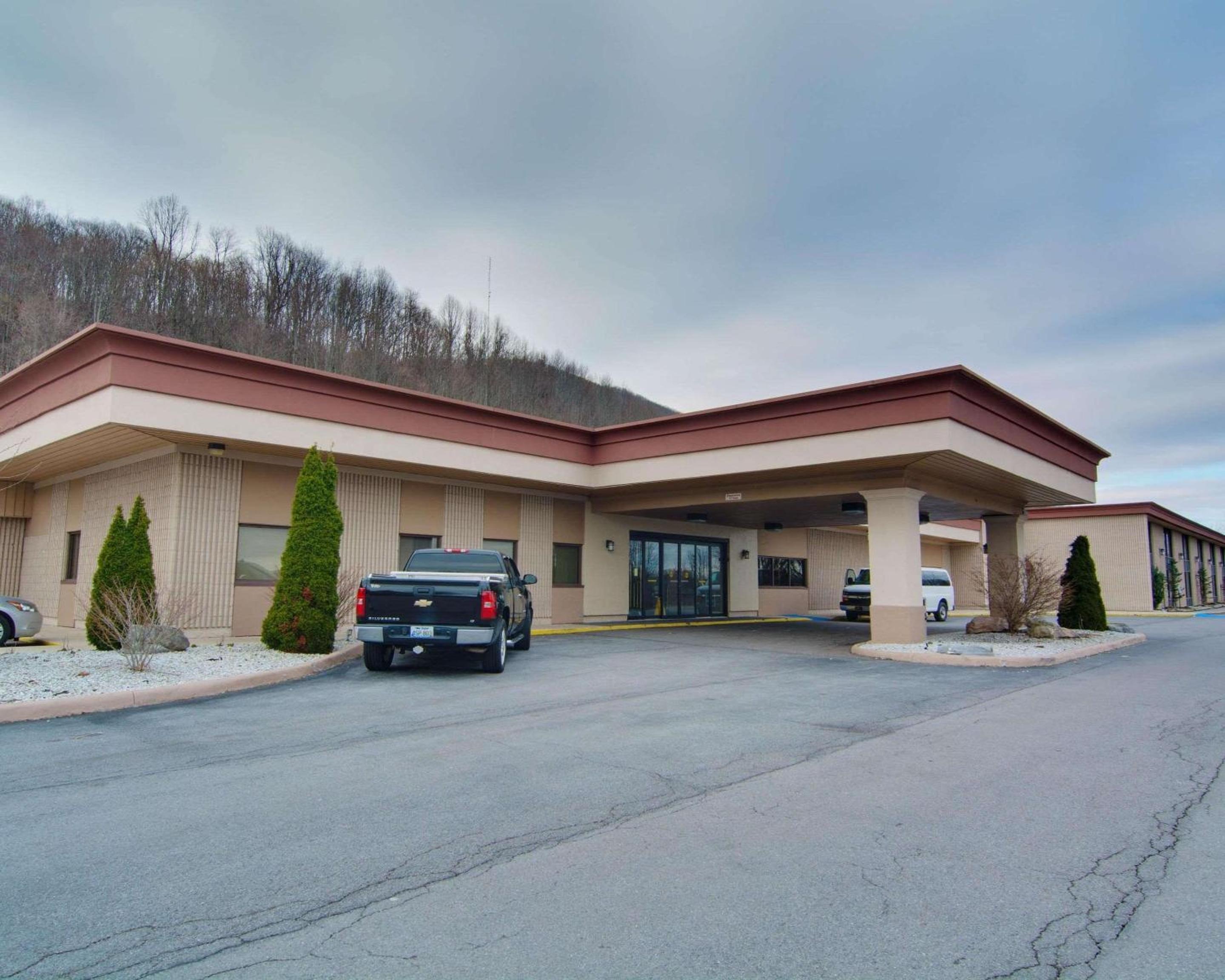 Quality Hotel and Conference Center - Property Image 20