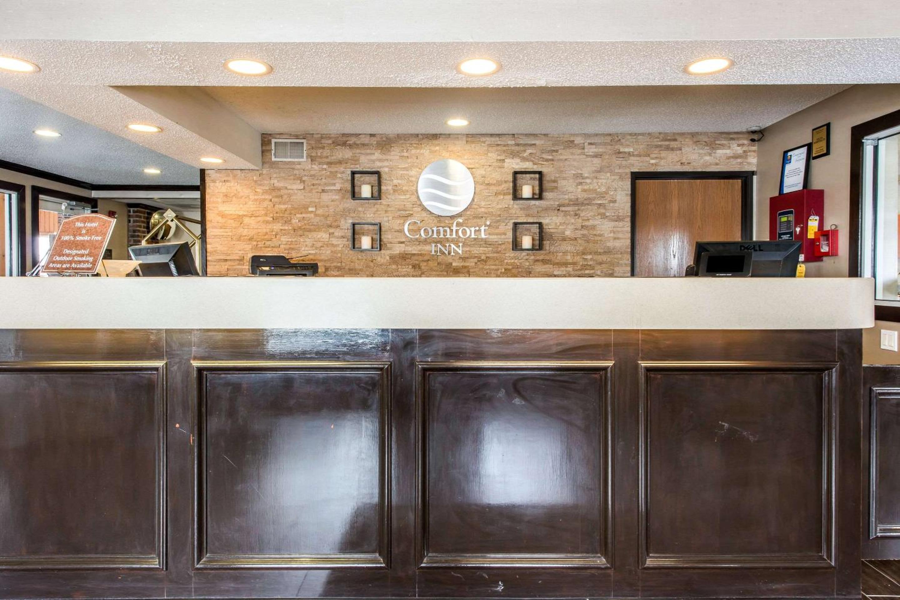Comfort Inn Weirton - Steubenville view 2