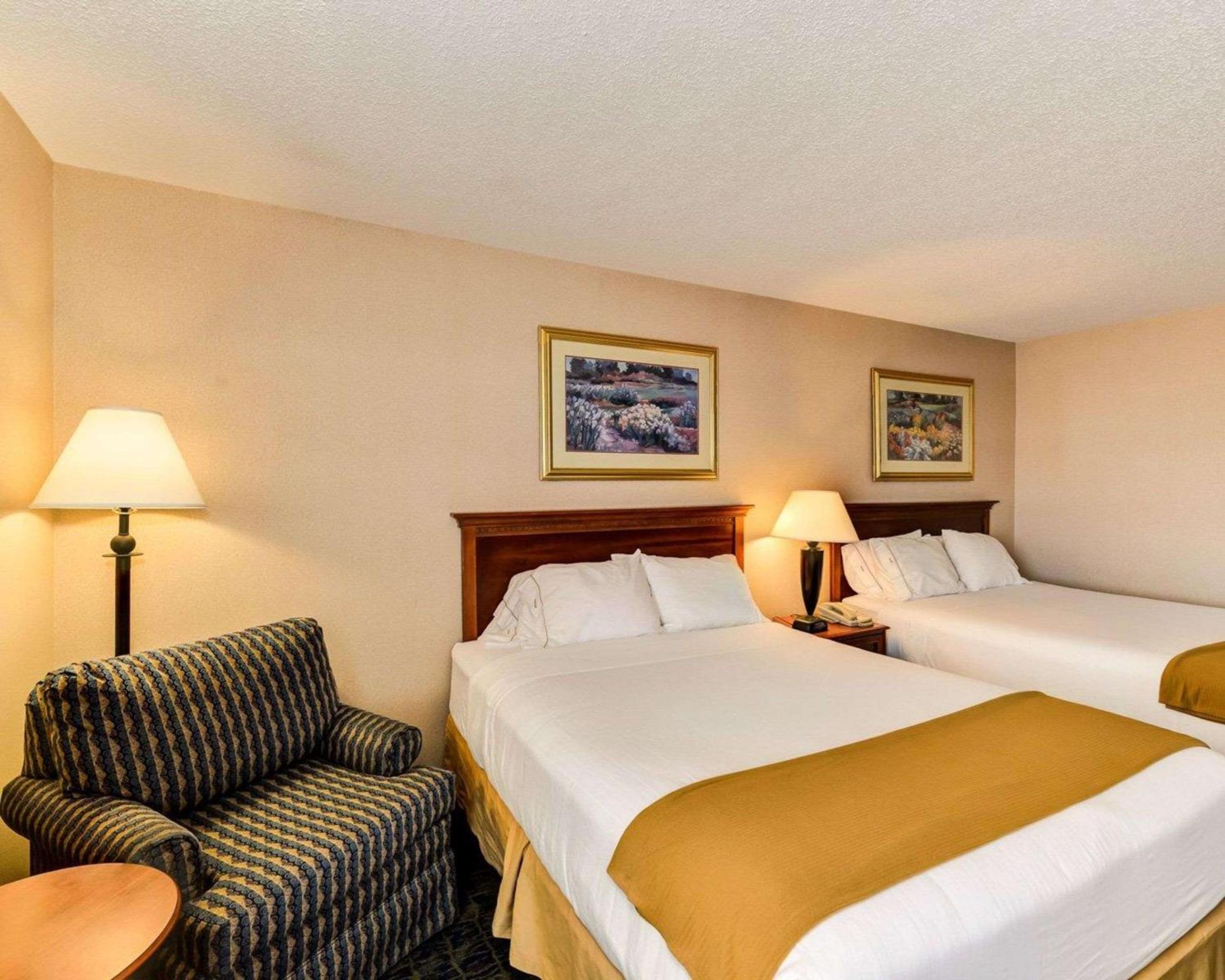 Martinsburg Vacations - Quality Inn Spring Mills - Martinsburg North - Property Image 29