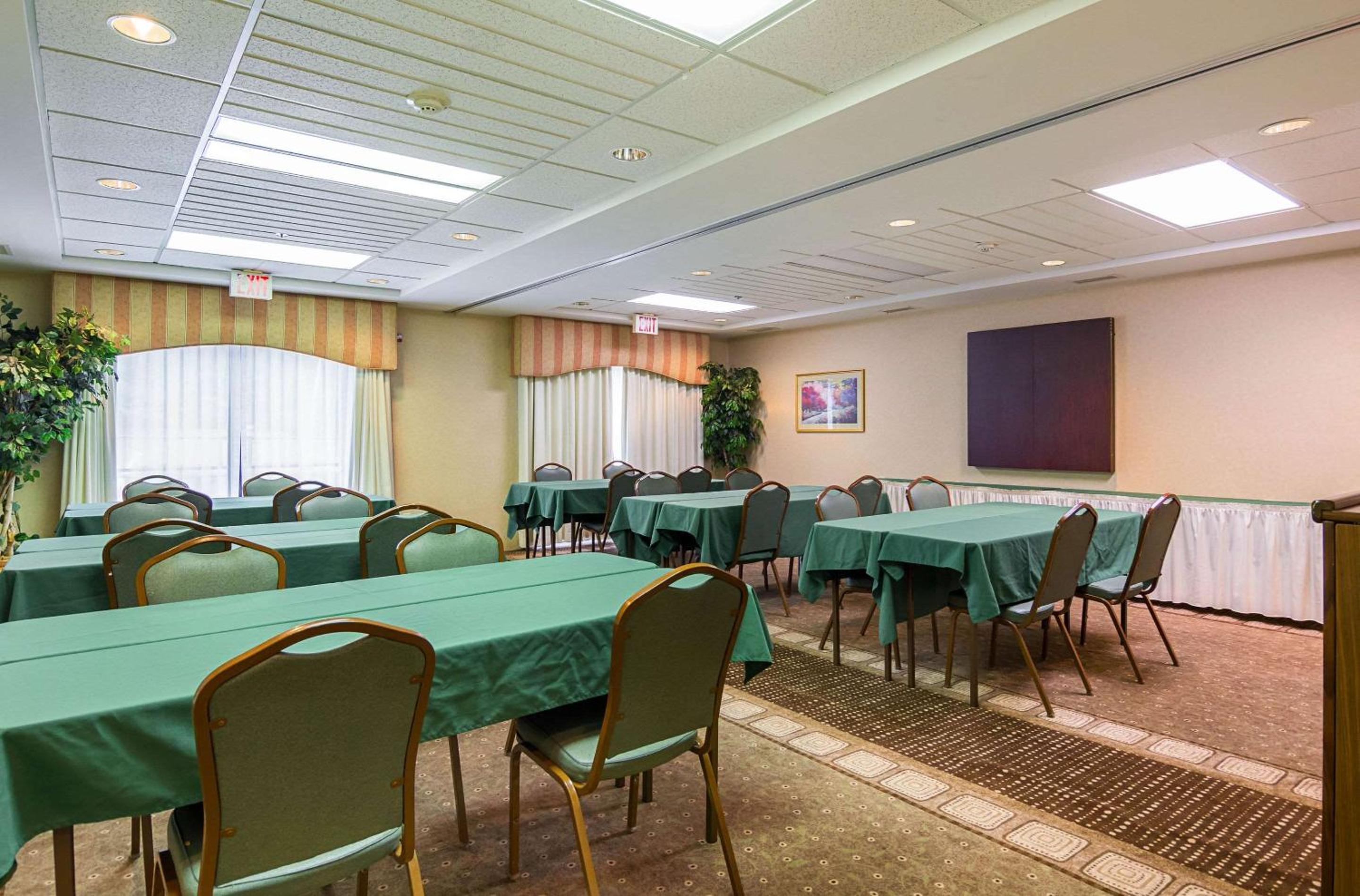 Quality Inn  Suites Kearneysville - Martinsburg - Property Image 12