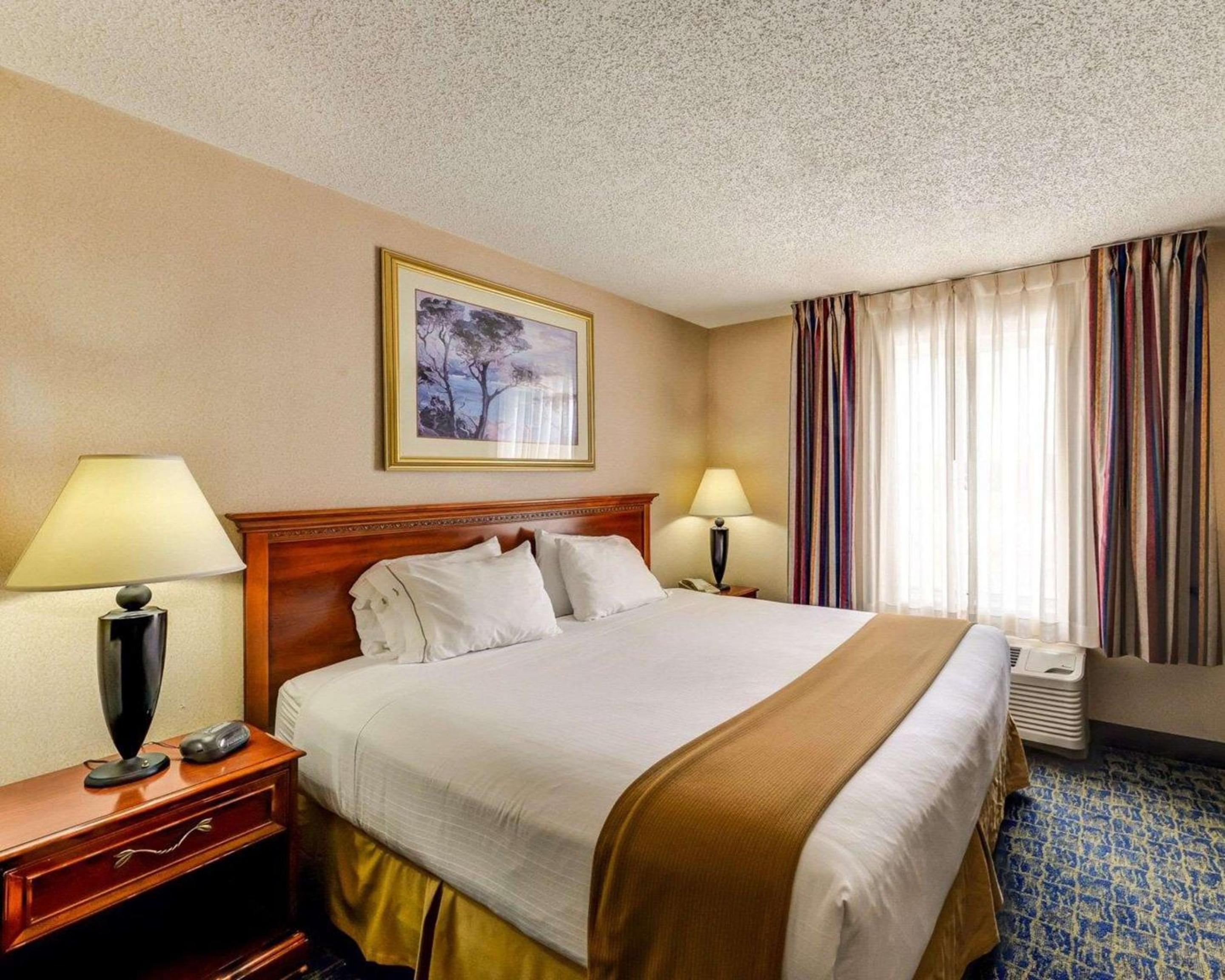 Martinsburg Vacations - Quality Inn Spring Mills - Martinsburg North - Property Image 18