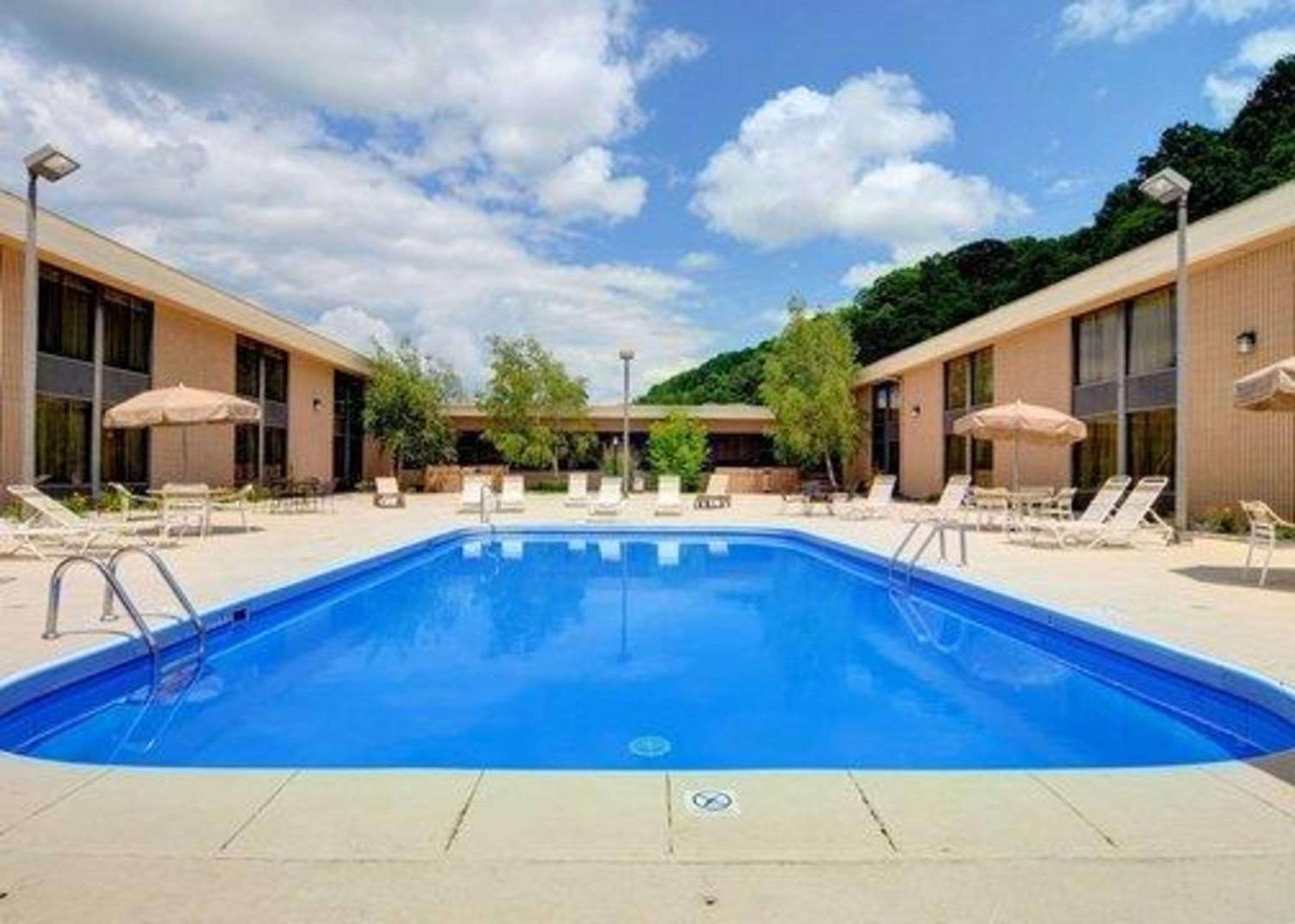 Quality Hotel and Conference Center - Property Image 23