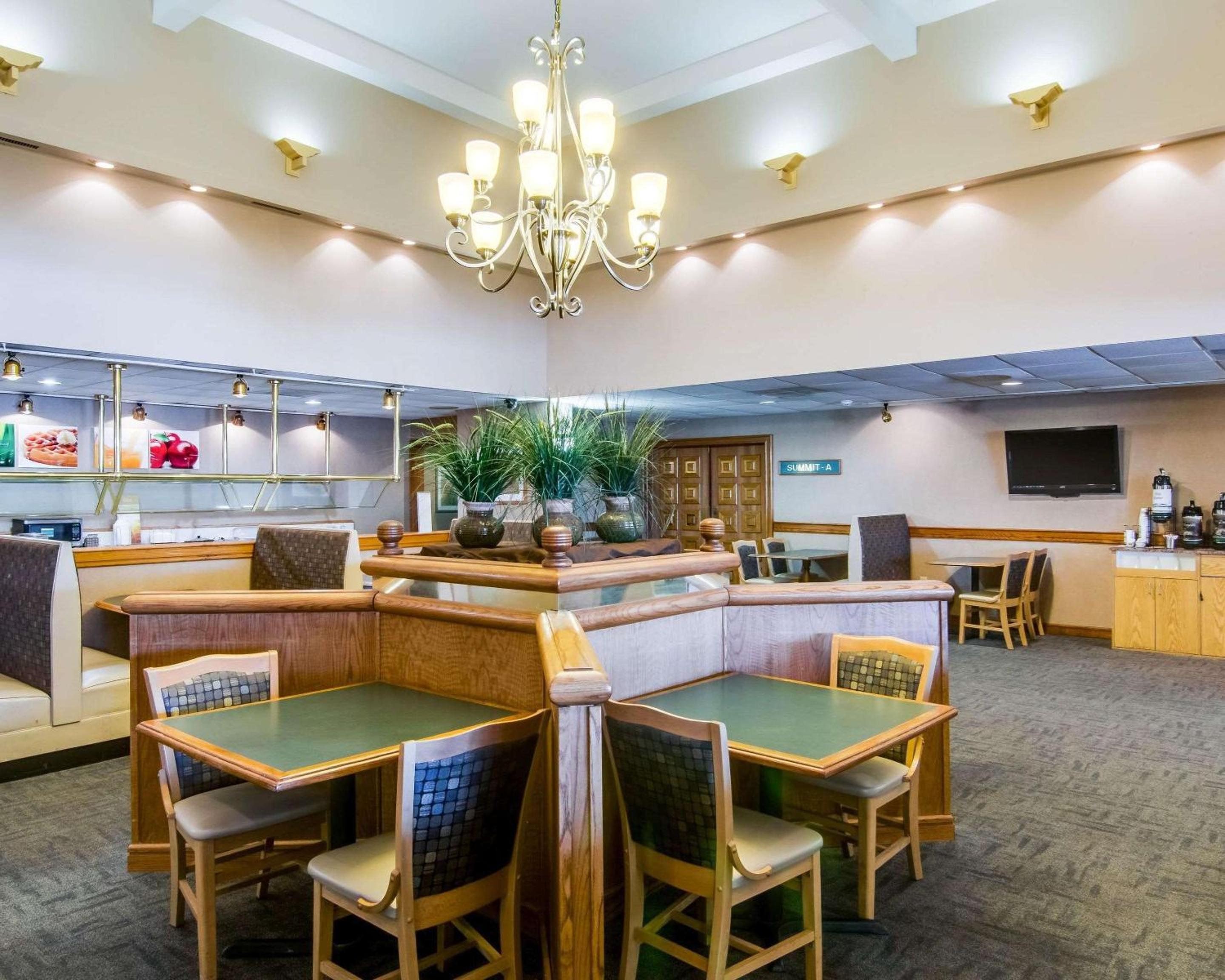 Quality Hotel and Conference Center - Property Image 21