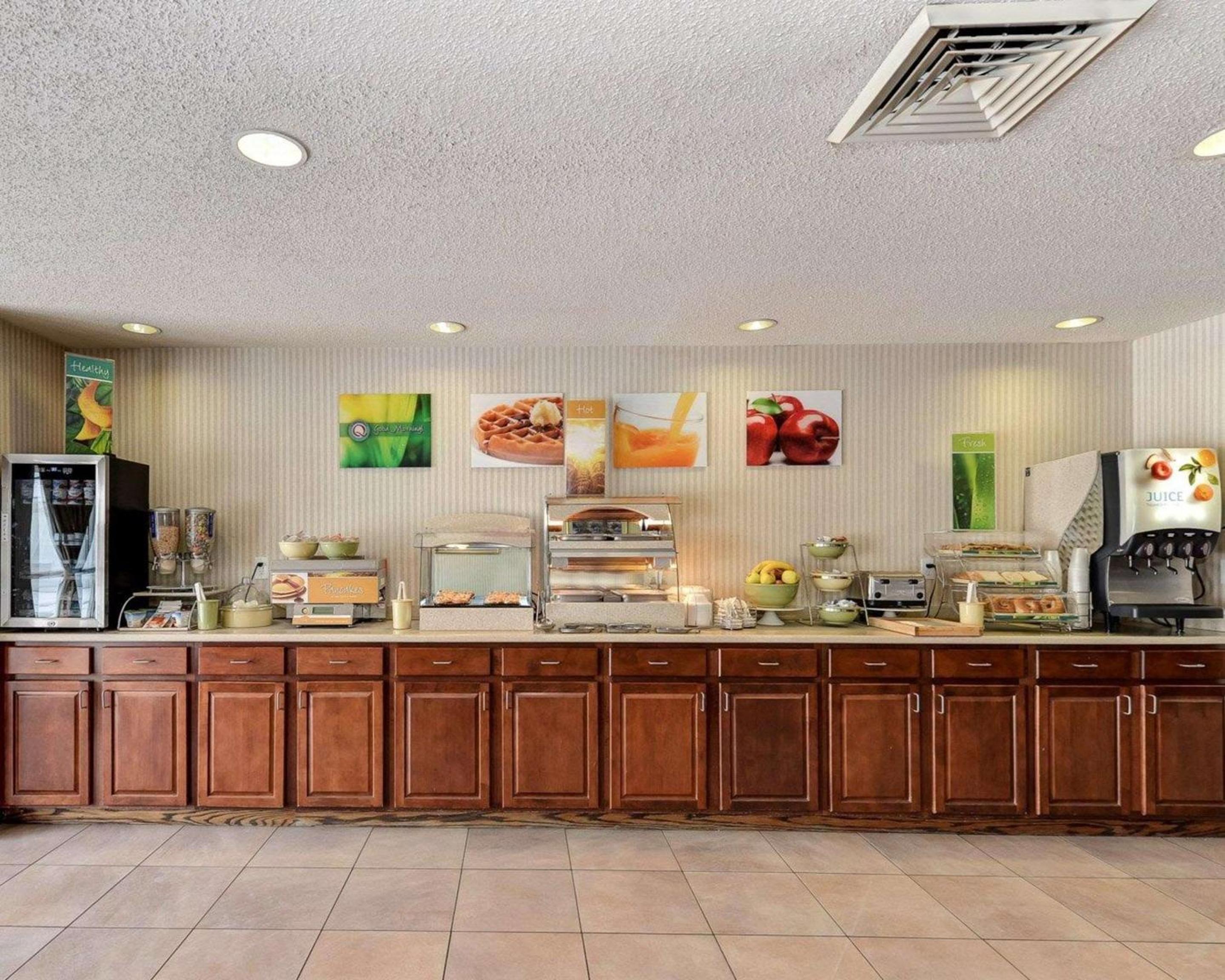 Martinsburg Vacations - Quality Inn Spring Mills - Martinsburg North - Property Image 12