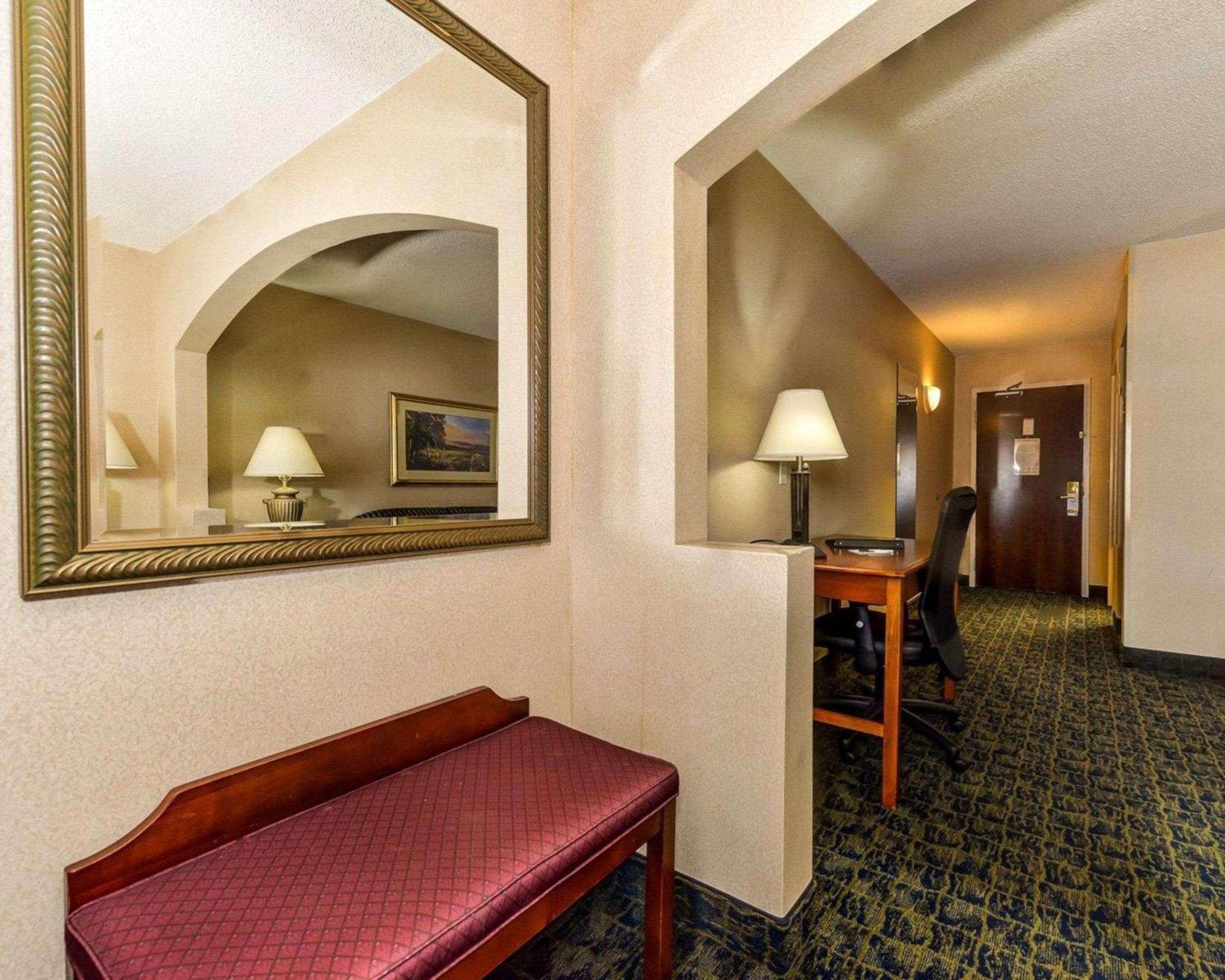 Martinsburg Vacations - Quality Inn Spring Mills - Martinsburg North - Property Image 28