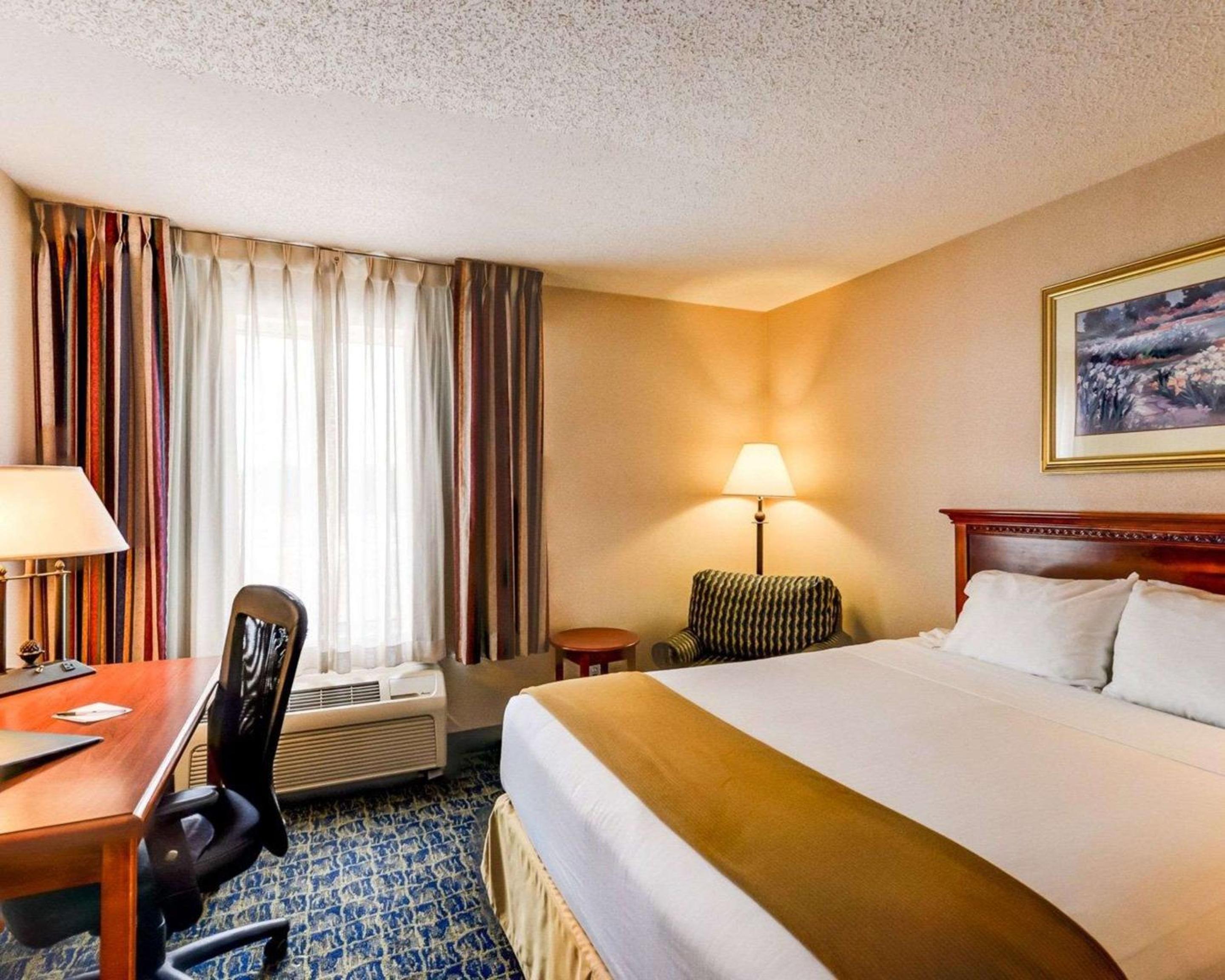 Martinsburg Vacations - Quality Inn Spring Mills - Martinsburg North - Property Image 30