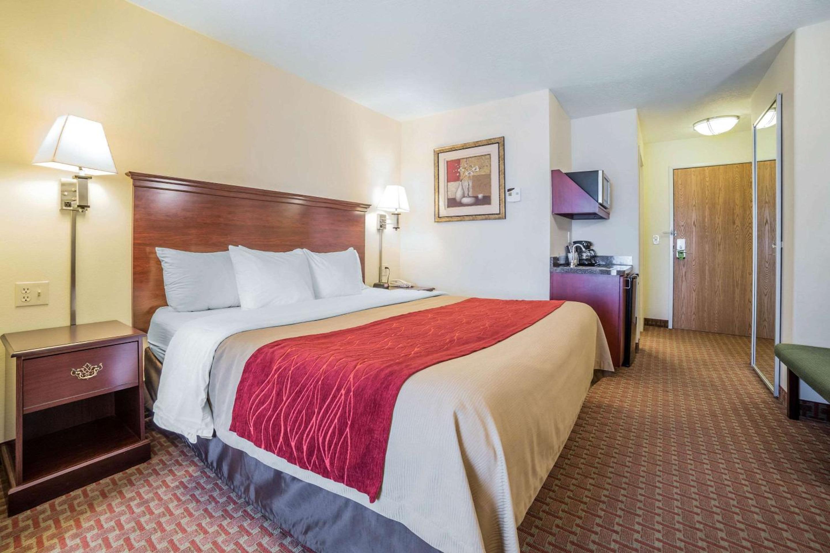 Rock Springs Vacations - Comfort Inn  Suites Rock Springs-Green River - Property Image 10