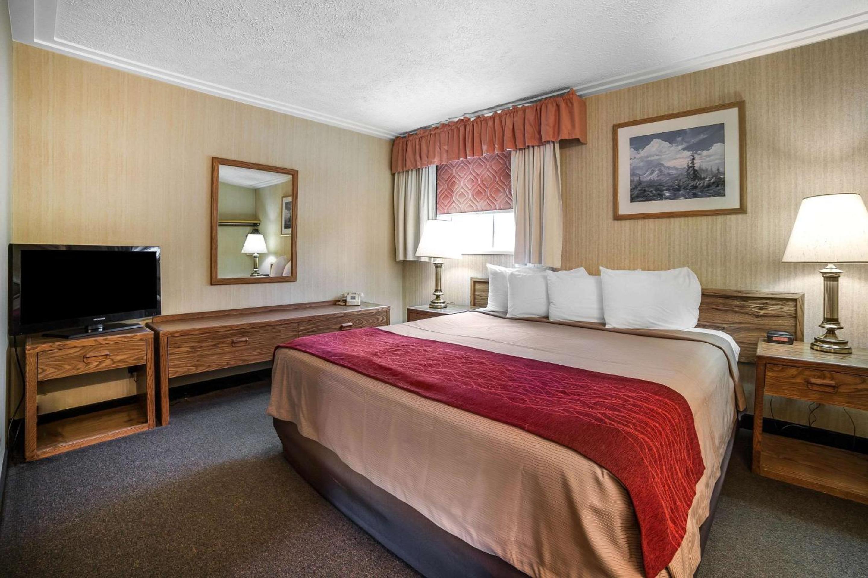 Rodeway Inn Pronghorn Lodge - Property Image 3