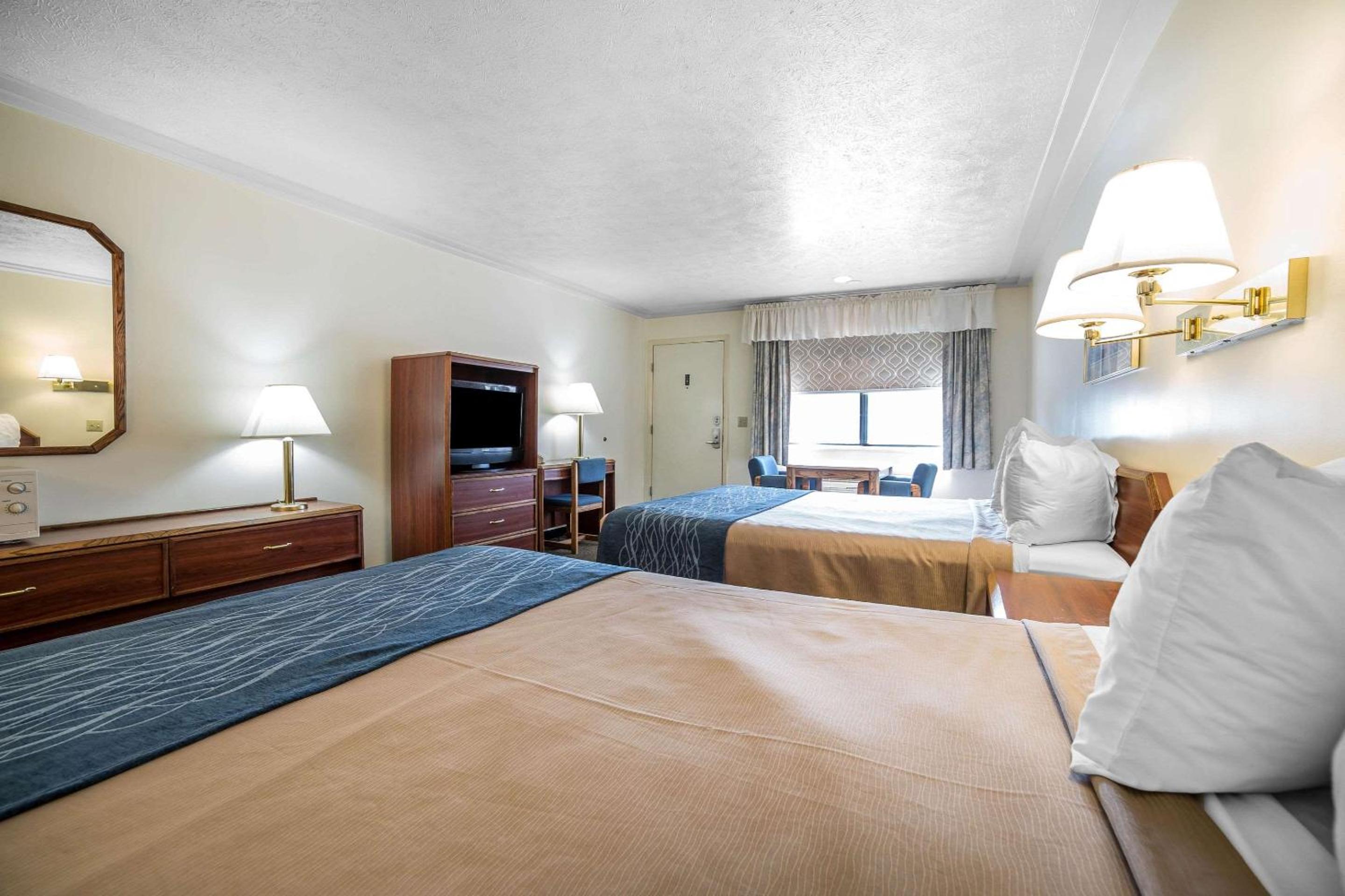 Riverton Vacations - Rodeway Inn Pronghorn Lodge - Property Image 3