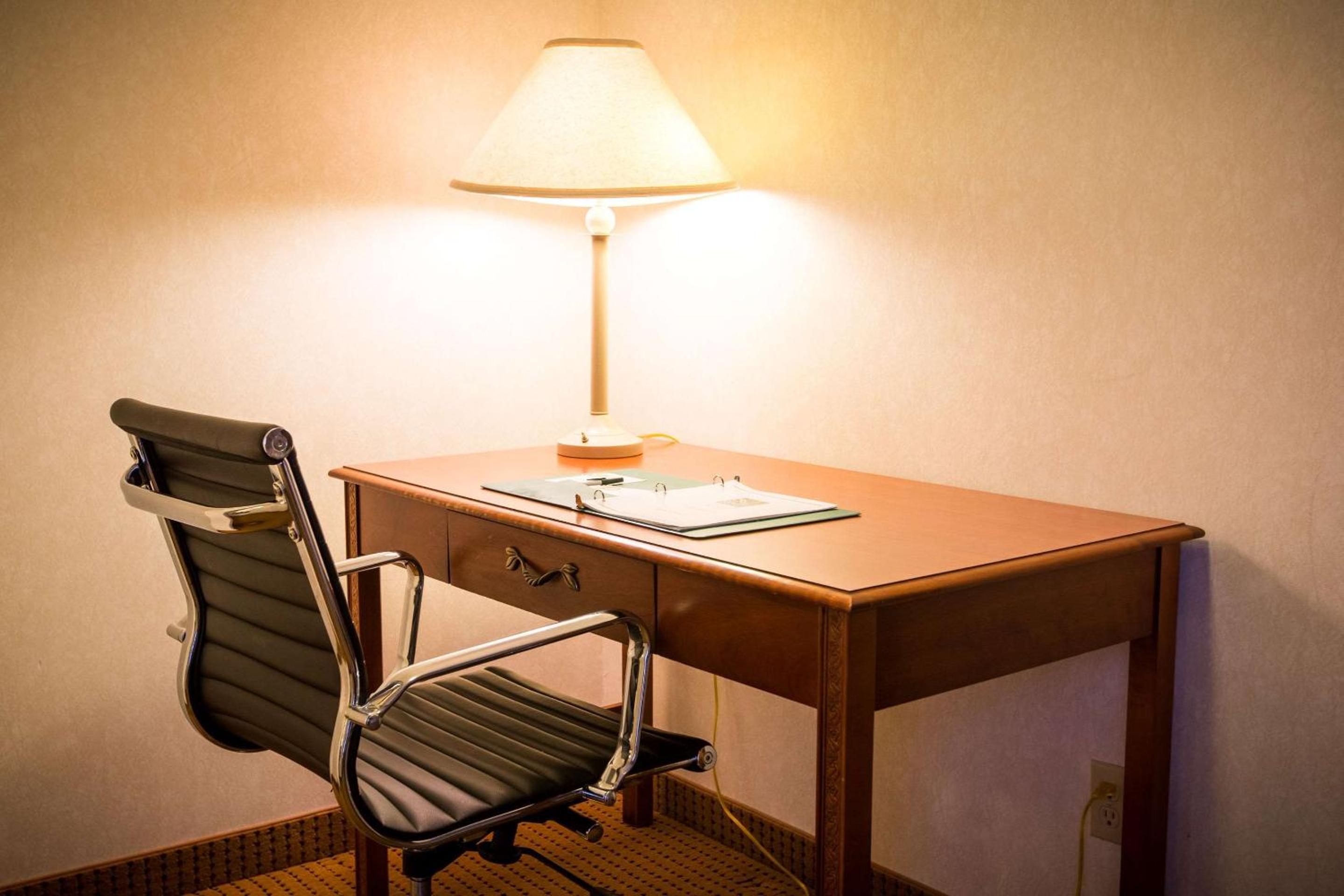 Laramie Vacations - Quality Inn  Suites University - Property Image 7