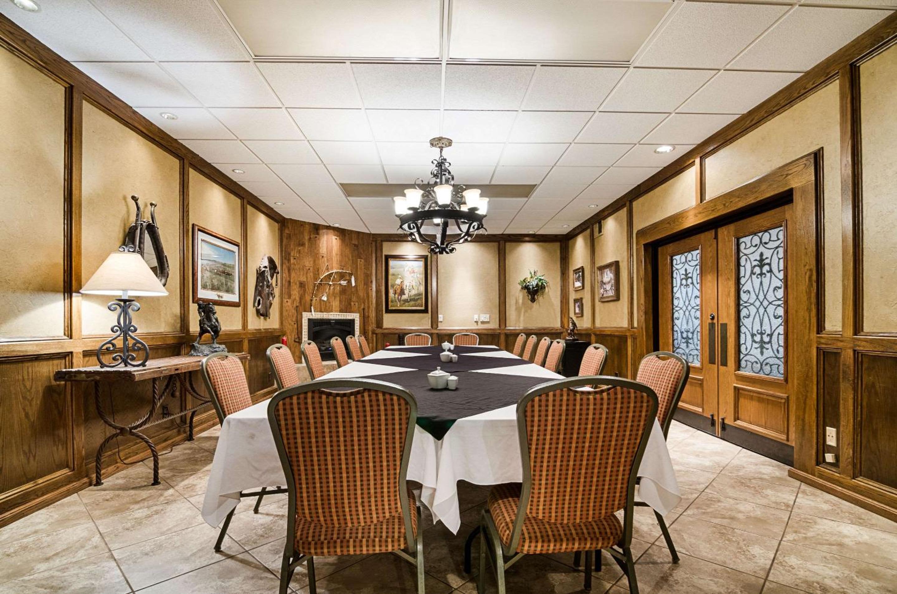 Garden City Vacations - Clarion Inn - Property Image 10