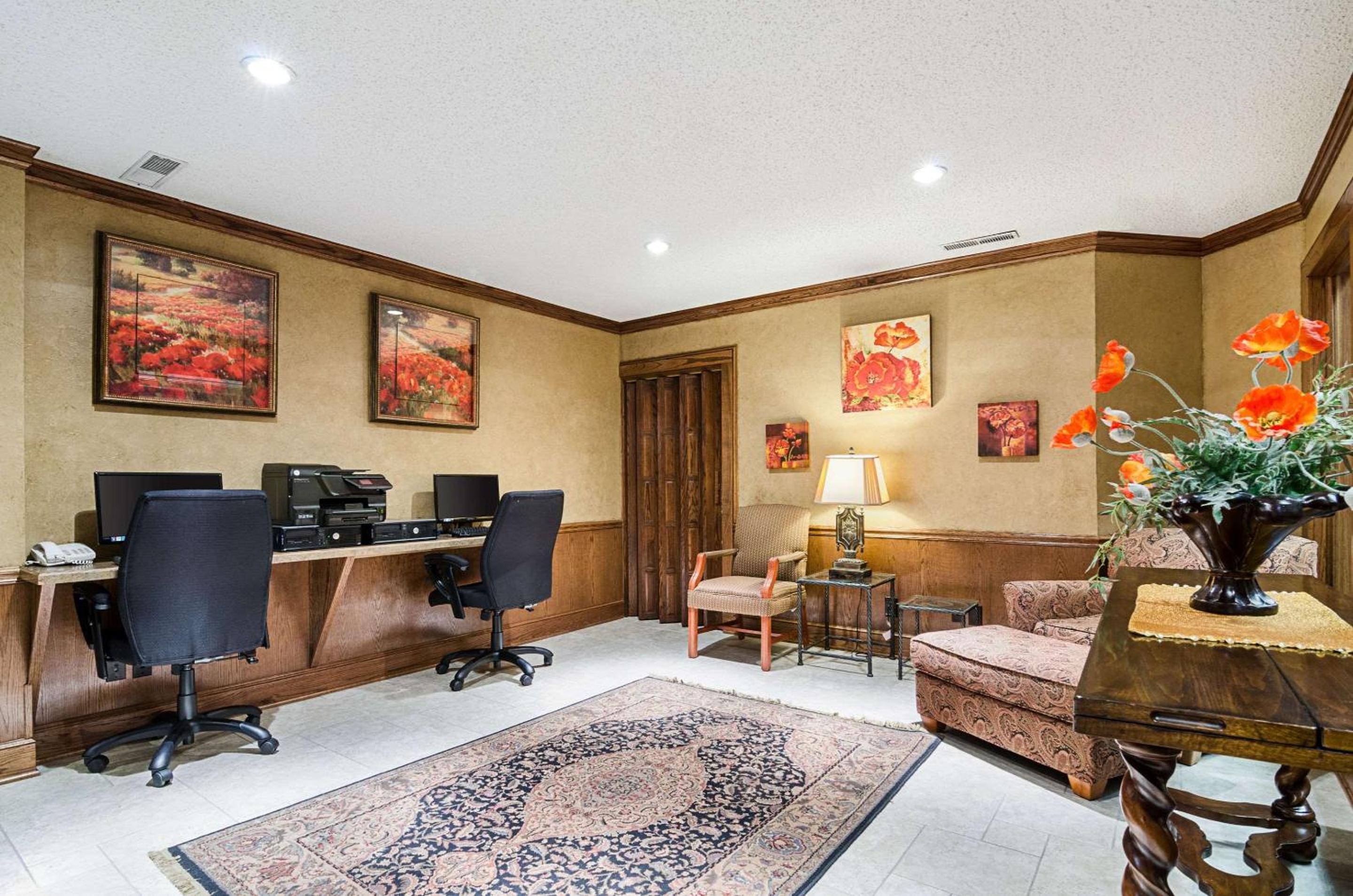 Garden City Vacations - Clarion Inn - Property Image 6