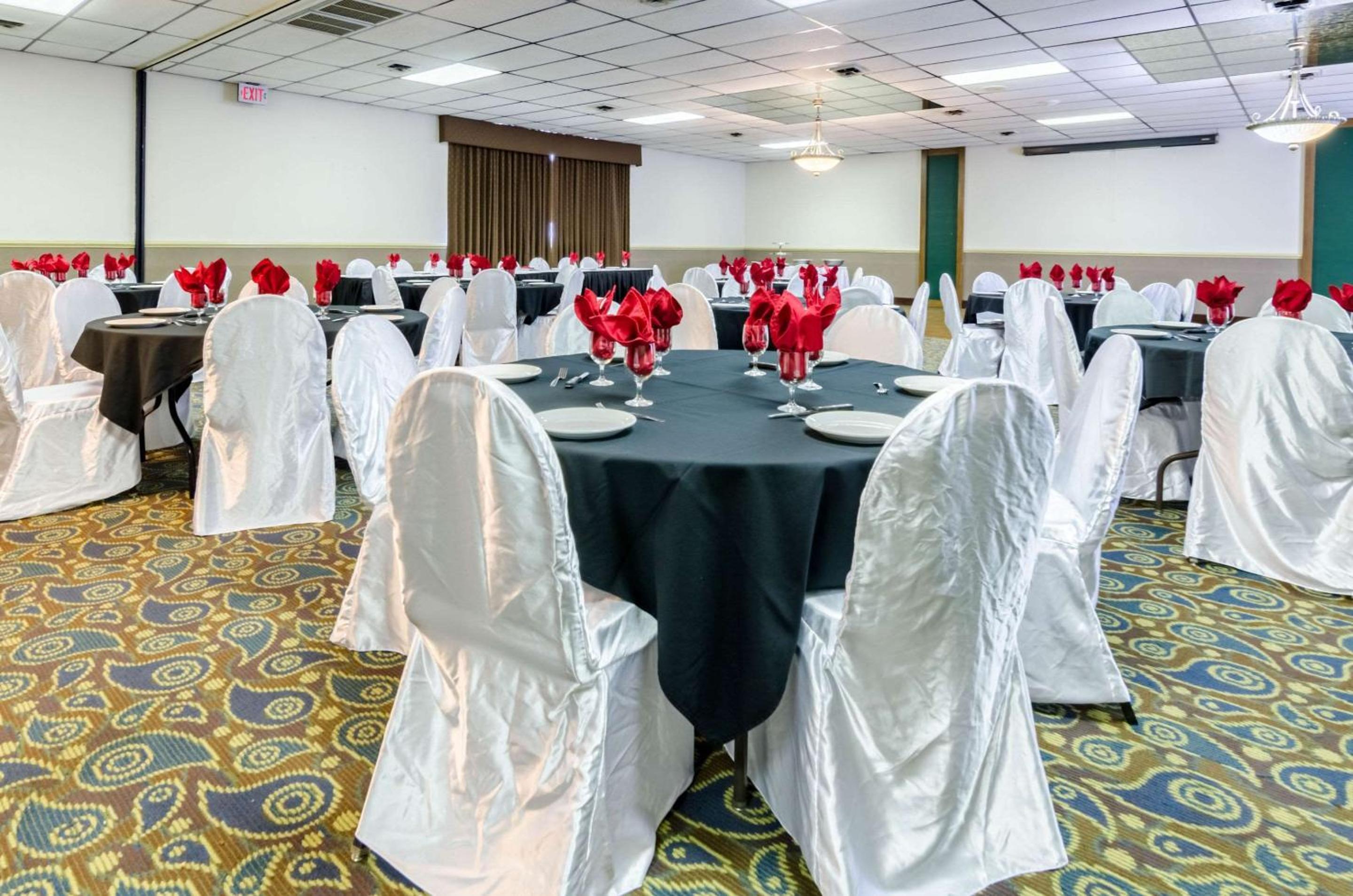 meeting & event spaces