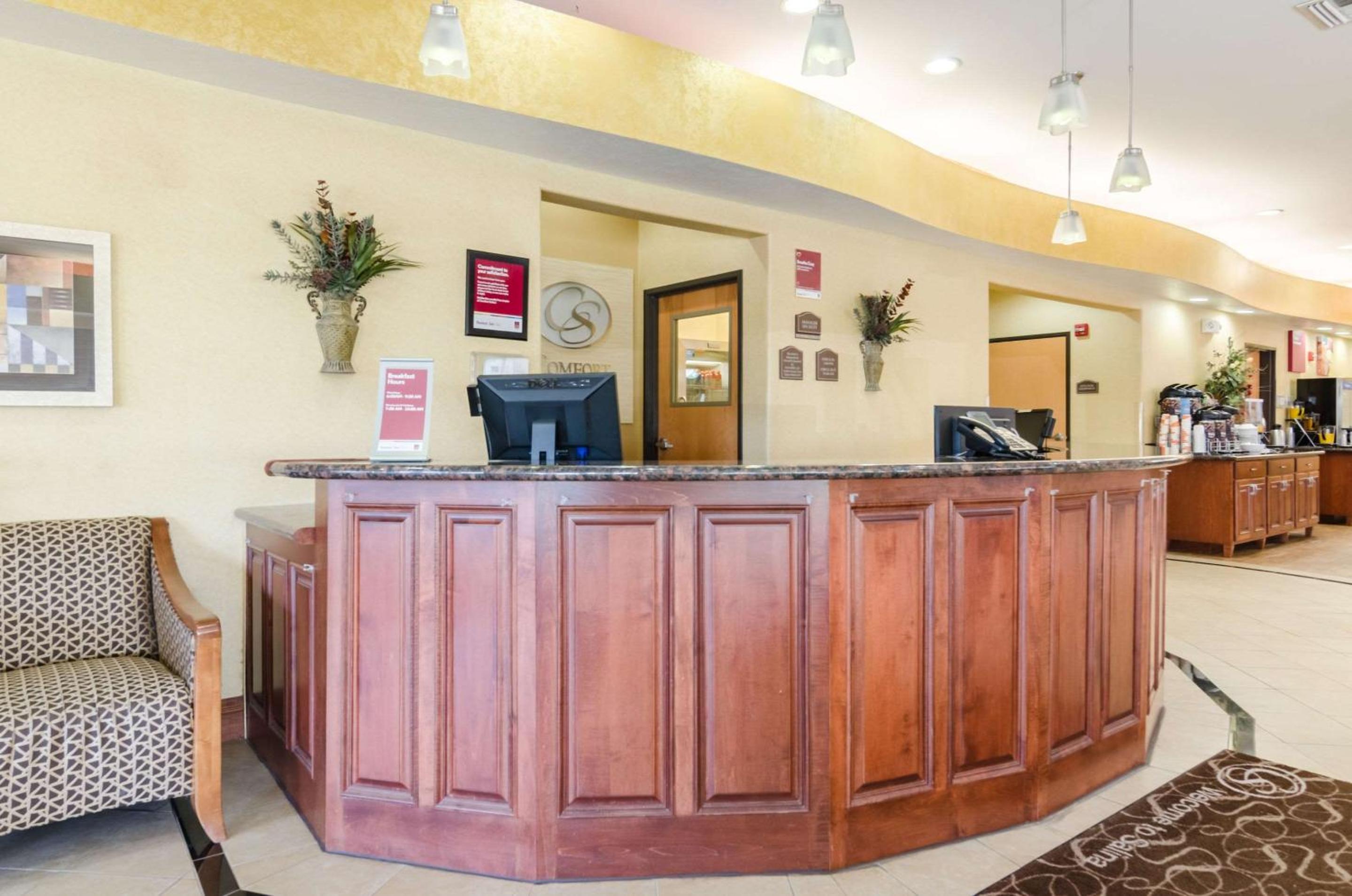 Comfort Suites Salina South, Photo 68