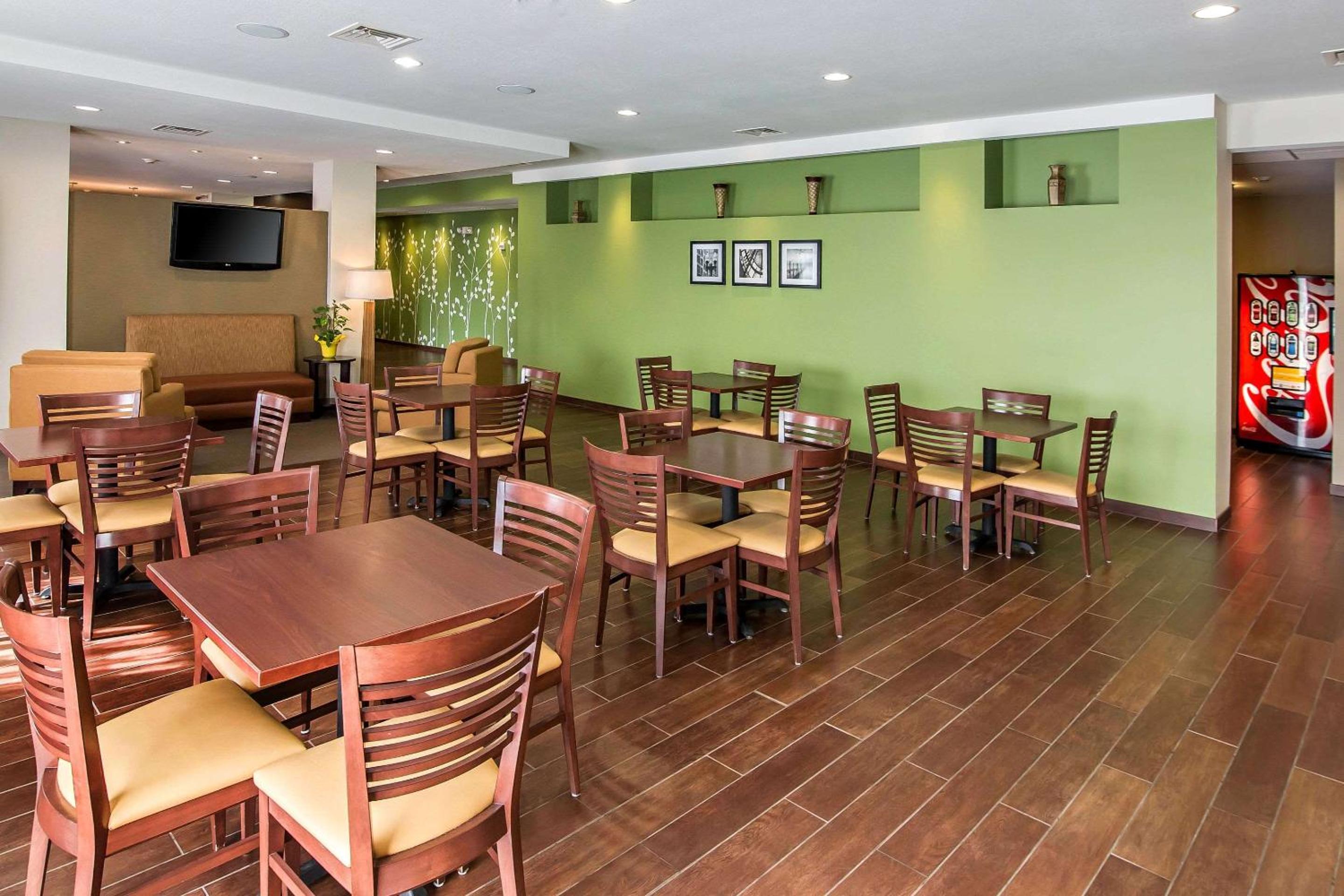 Sleep Inn & Suites Haysville - Wichita South