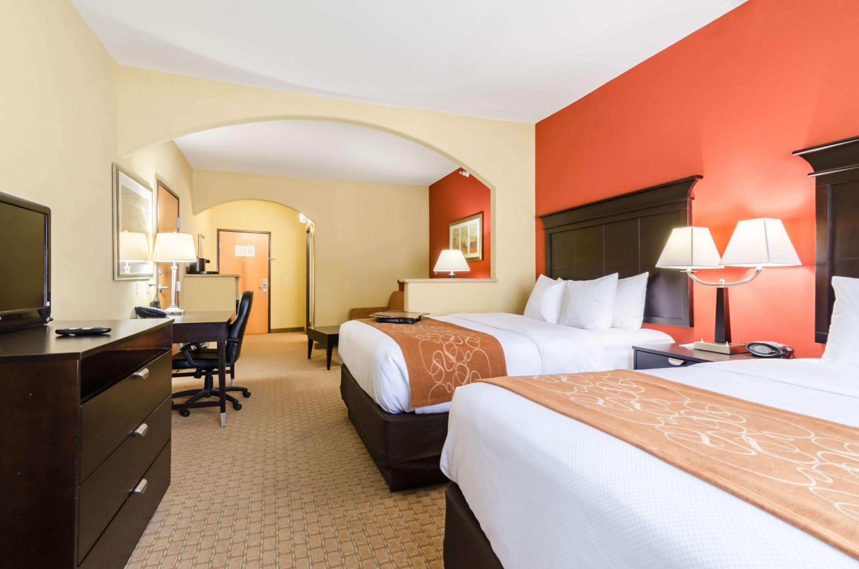 Comfort Suites Salina South, Photo 56