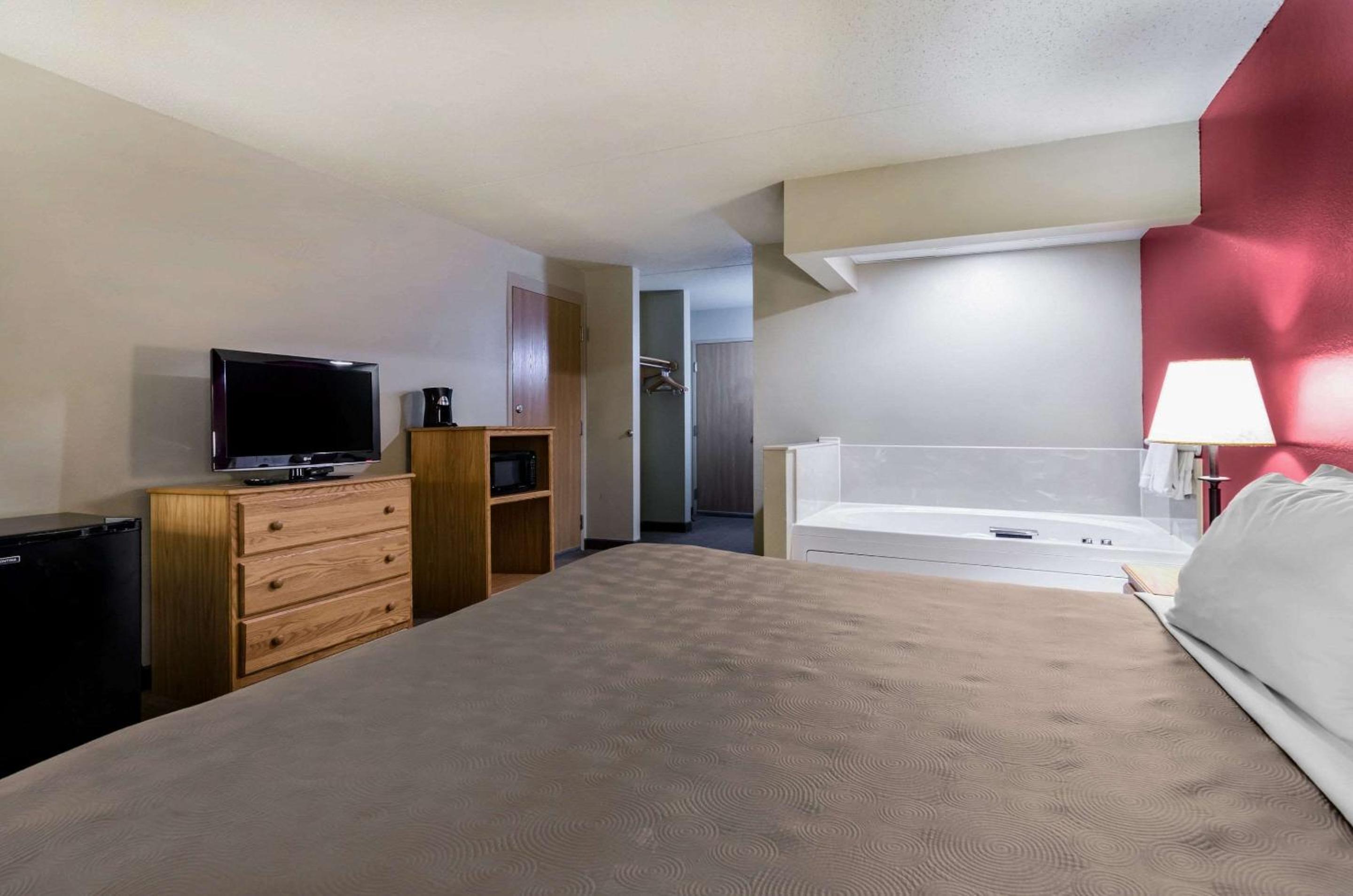 Rodeway Inn Hesston