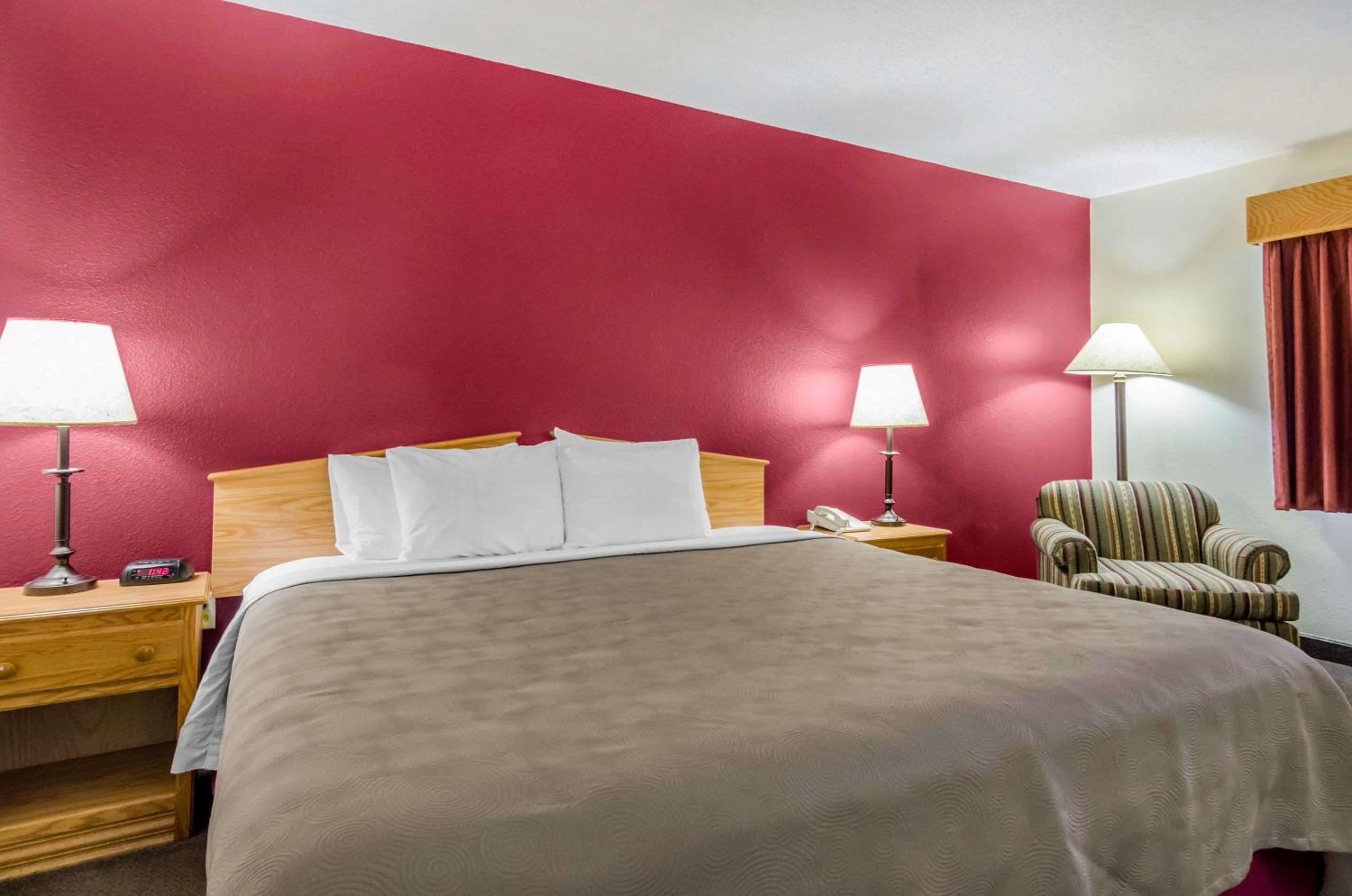 Rodeway Inn Hesston