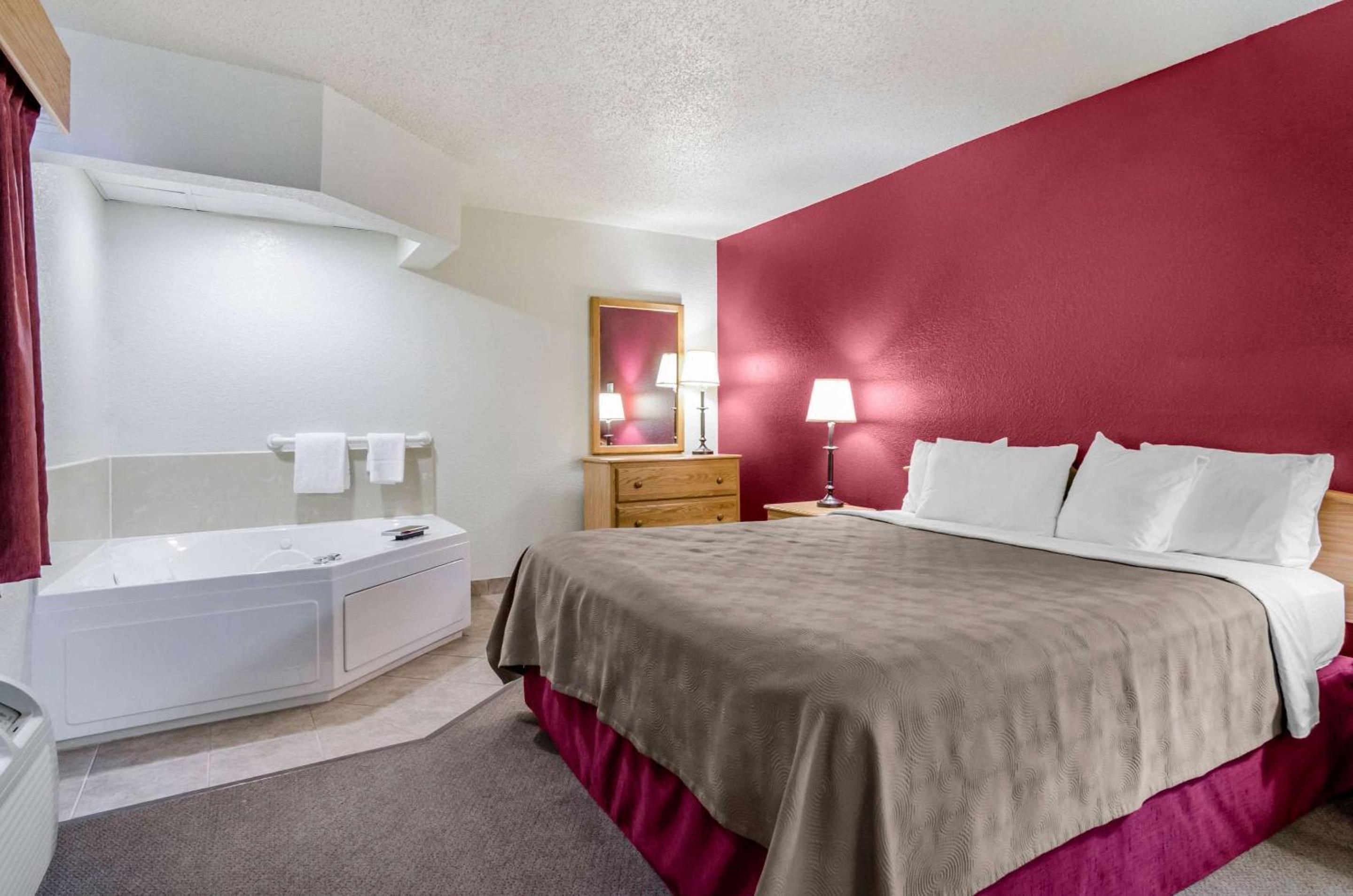 Rodeway Inn Hesston