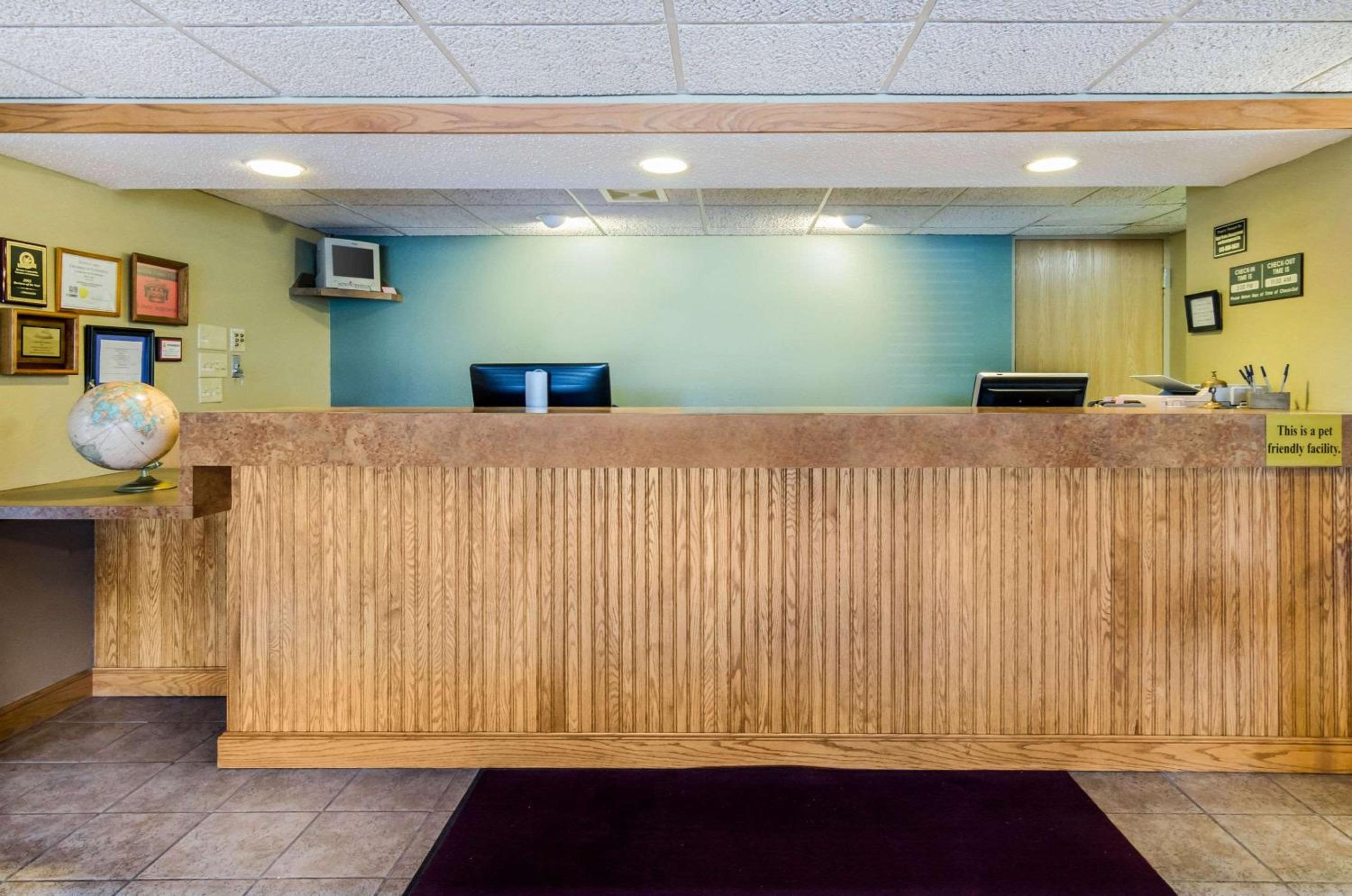 Rodeway Inn Hesston