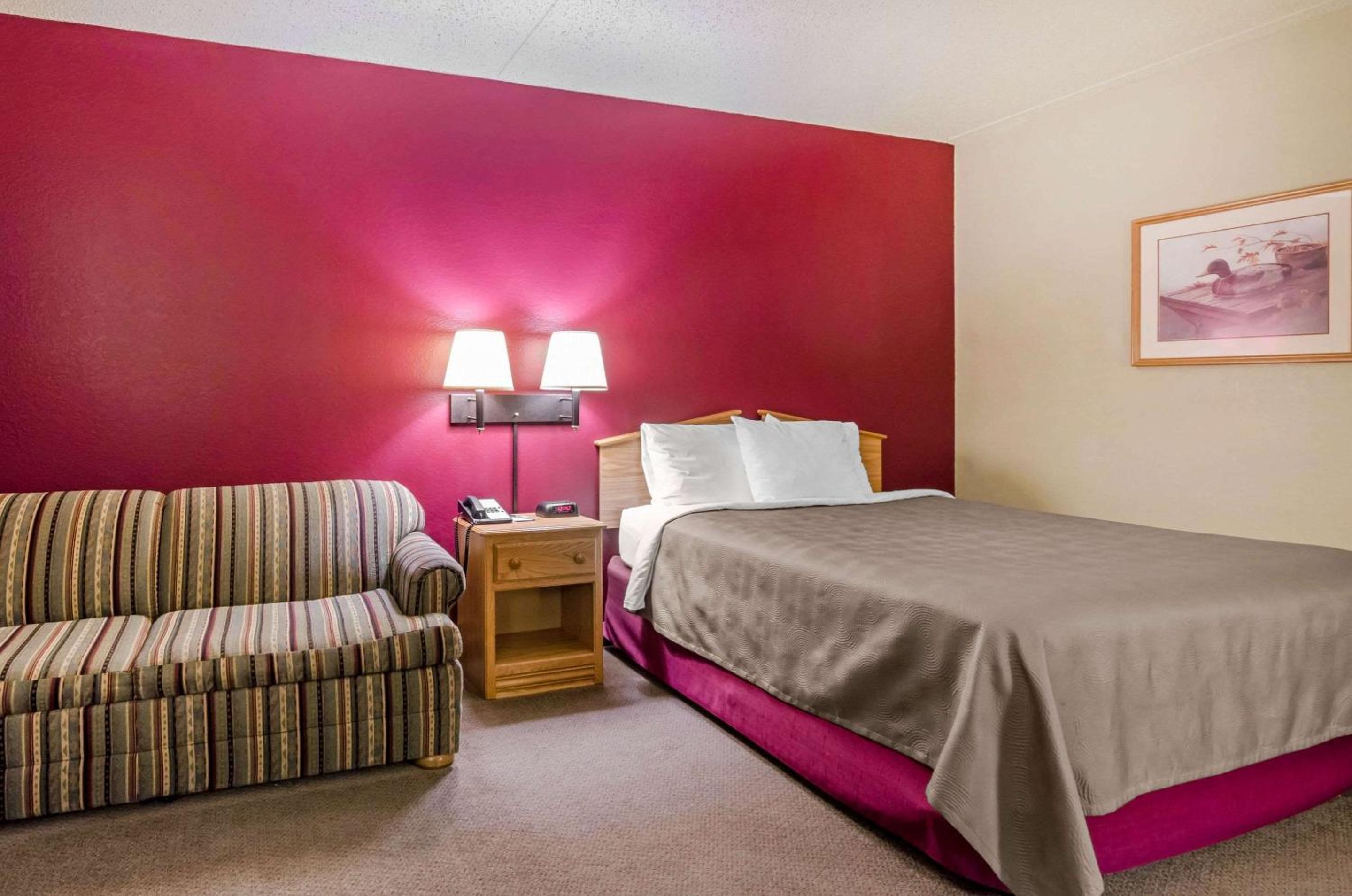 Rodeway Inn Hesston