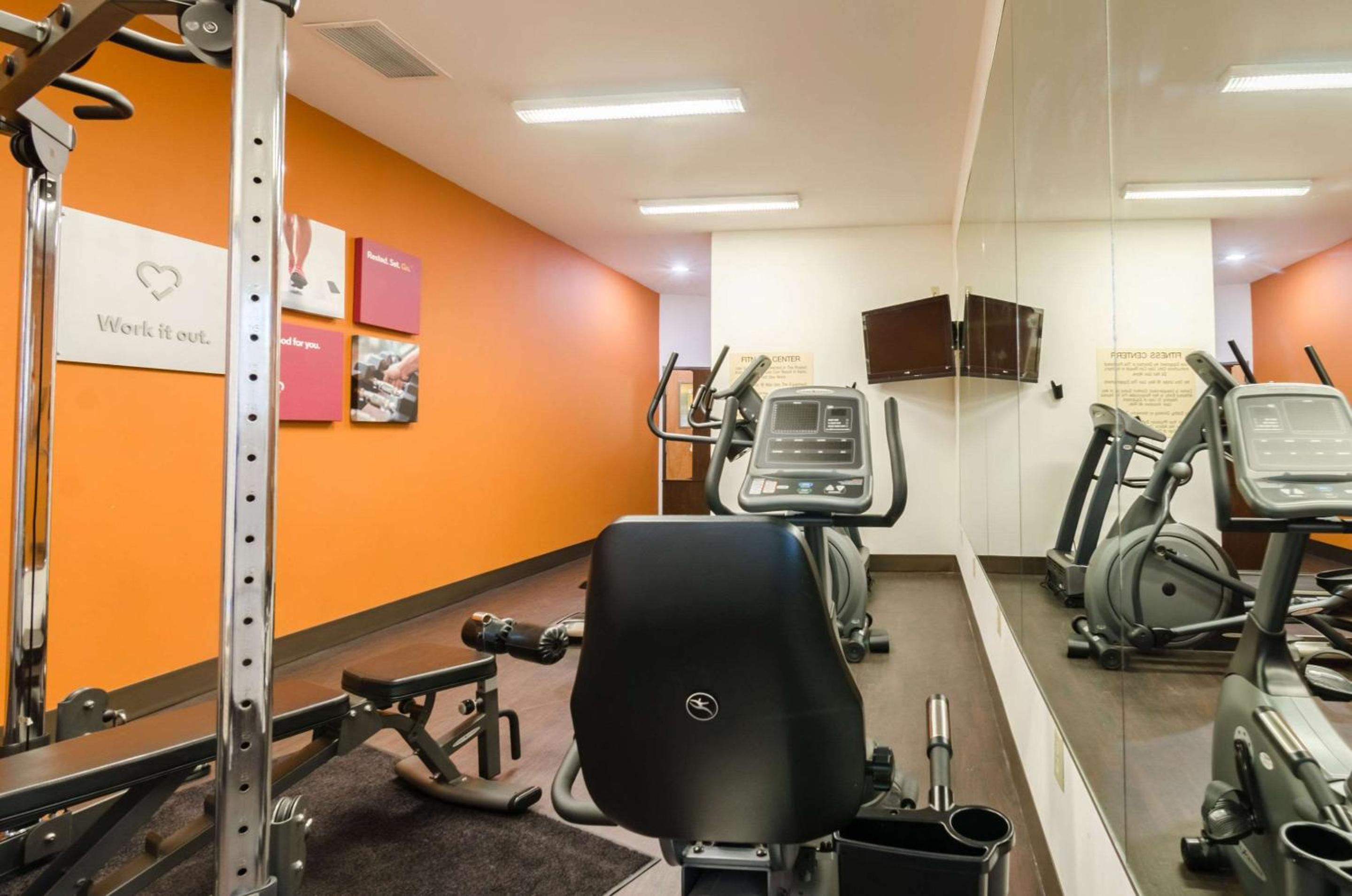 Comfort Suites Salina South, Photo 18