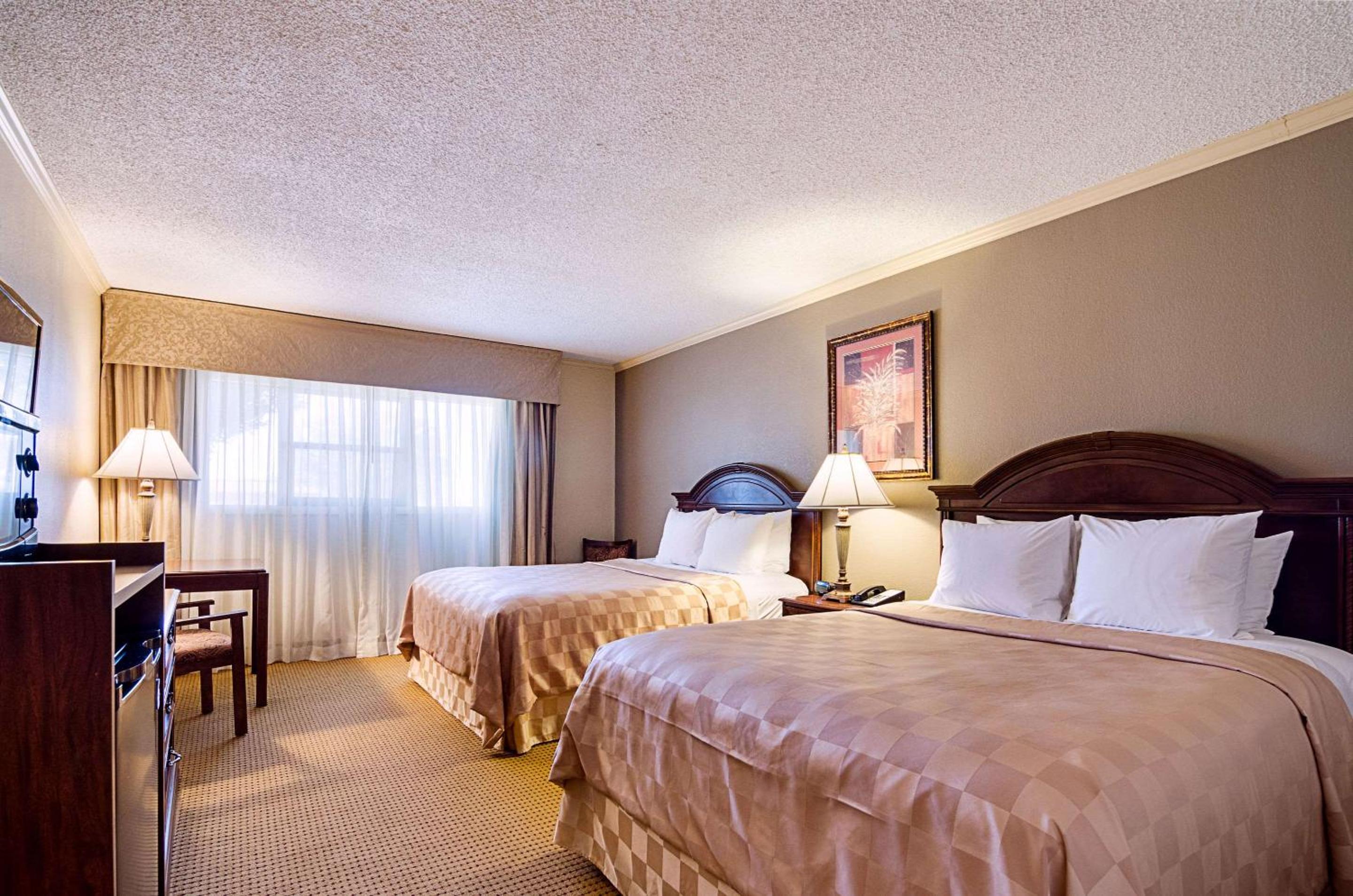 Garden City Vacations - Clarion Inn - Property Image 29