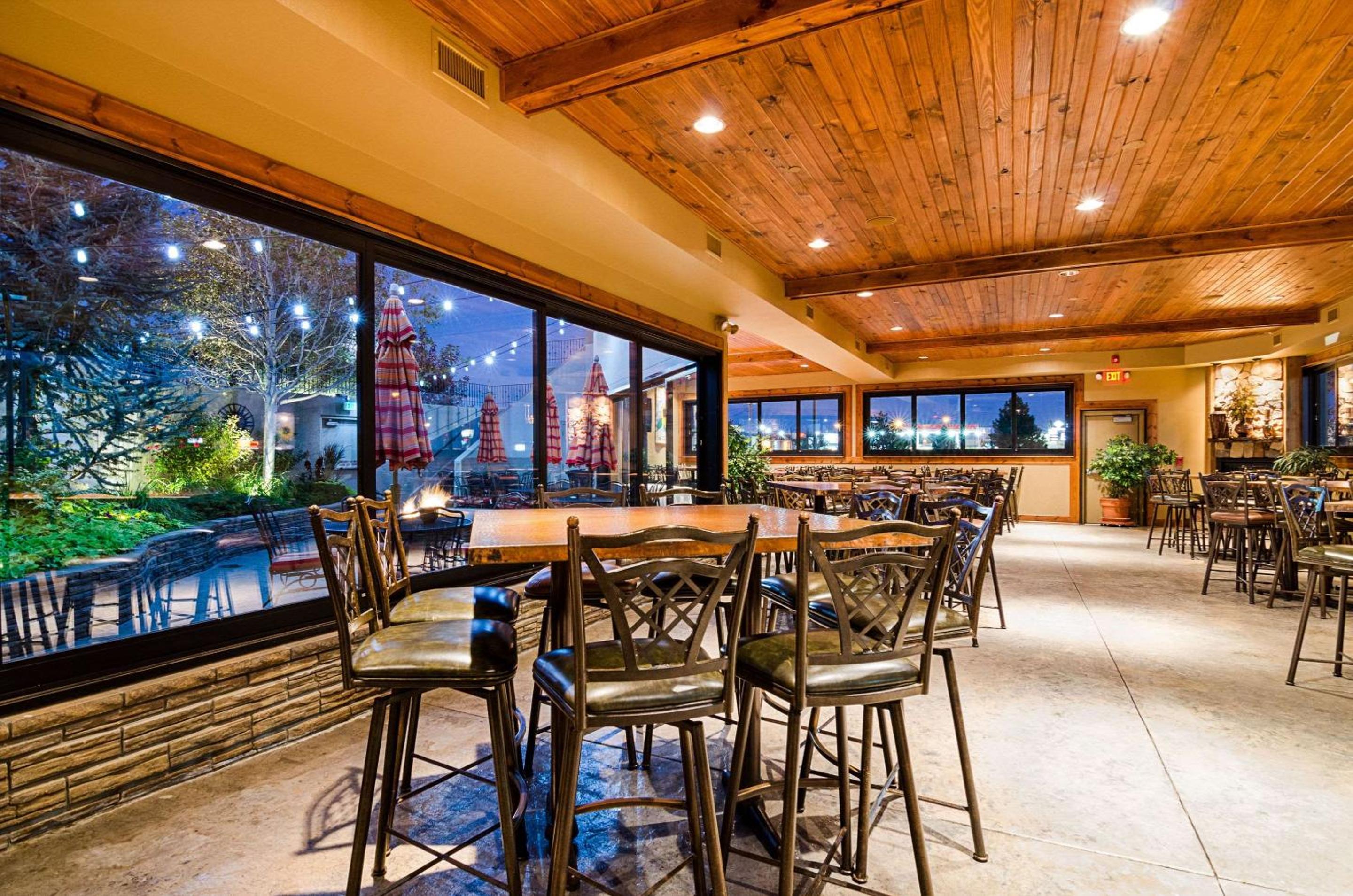 Garden City Vacations - Clarion Inn - Property Image 18