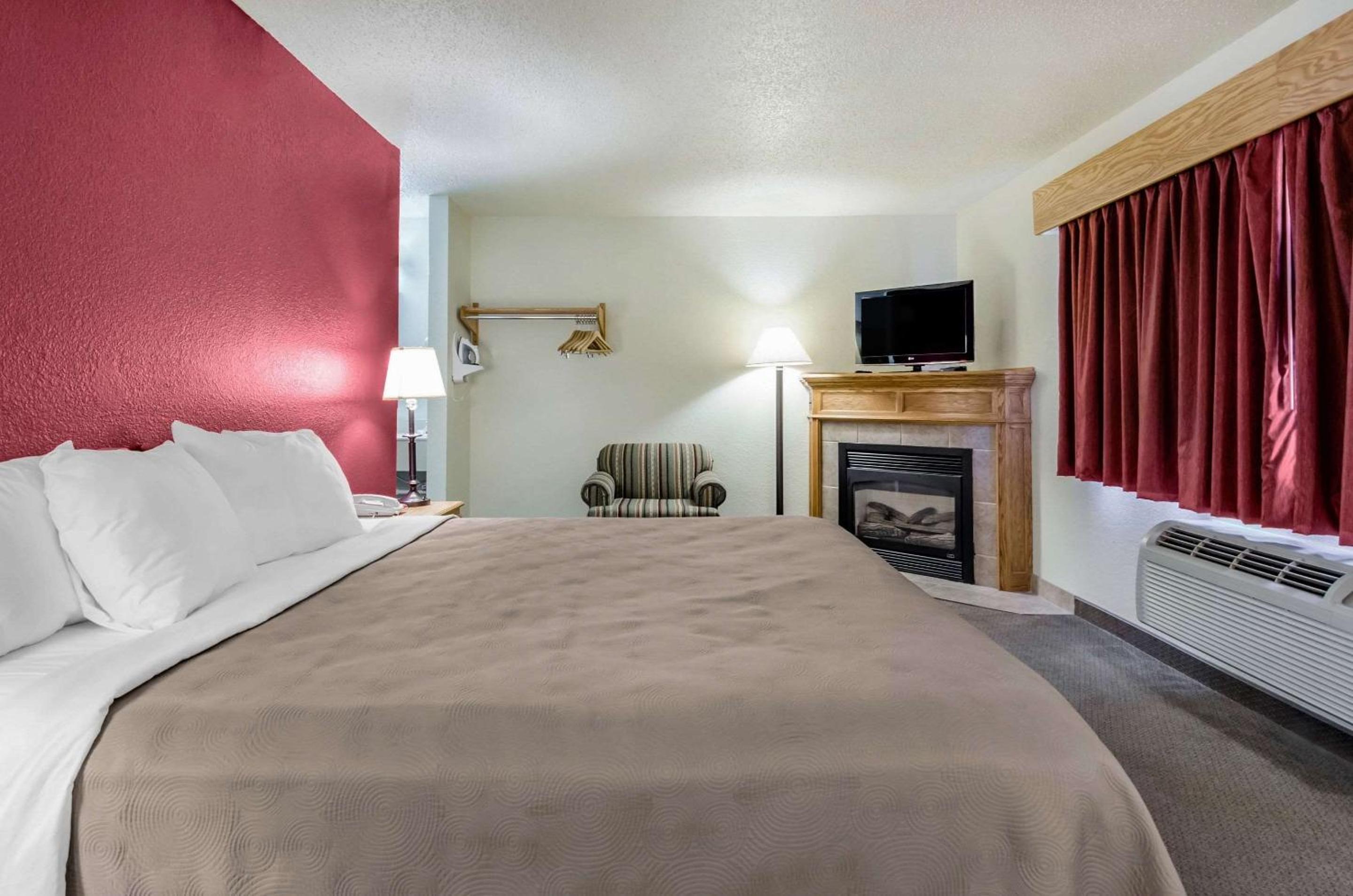 Rodeway Inn Hesston
