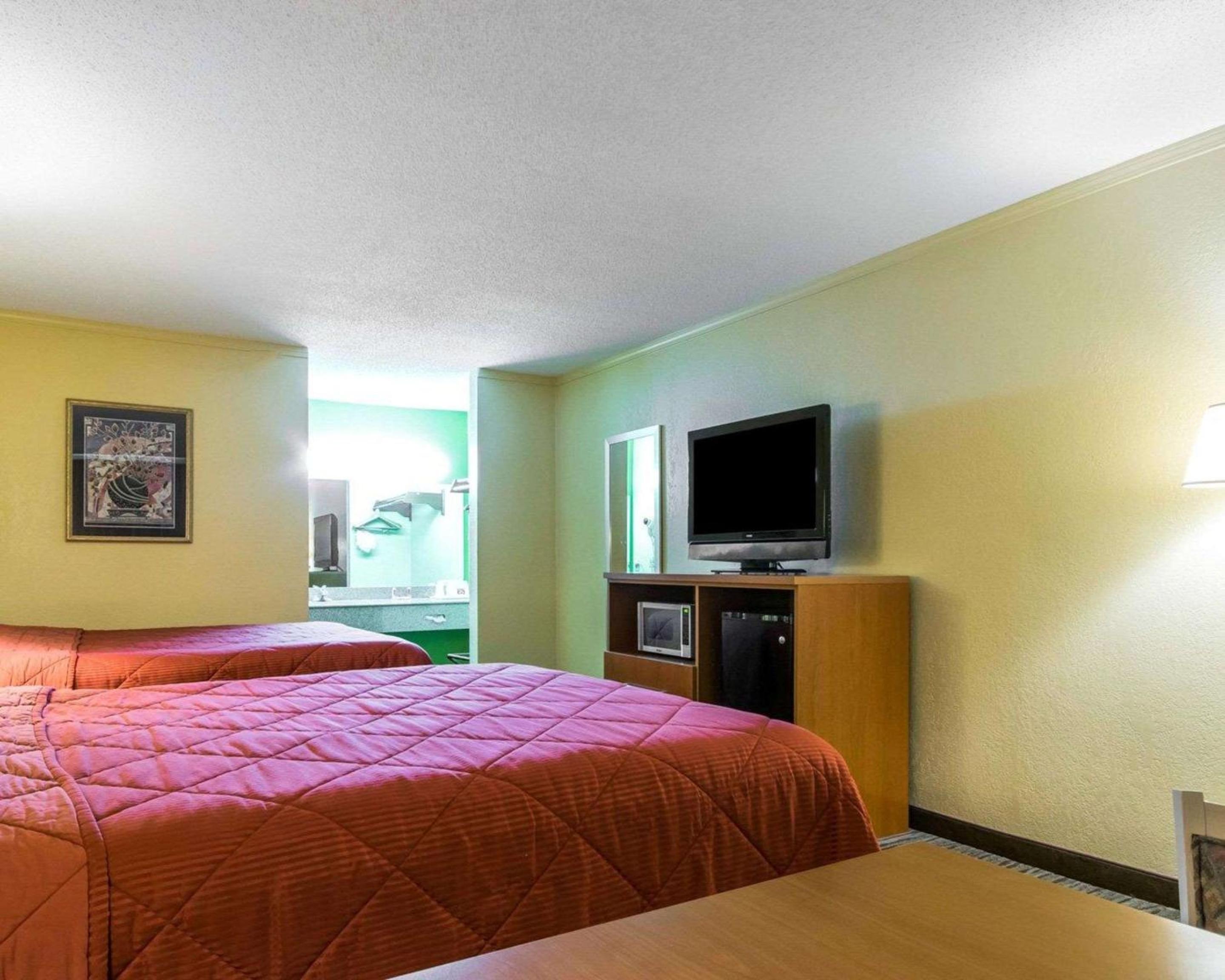 Econo Lodge Franklin South