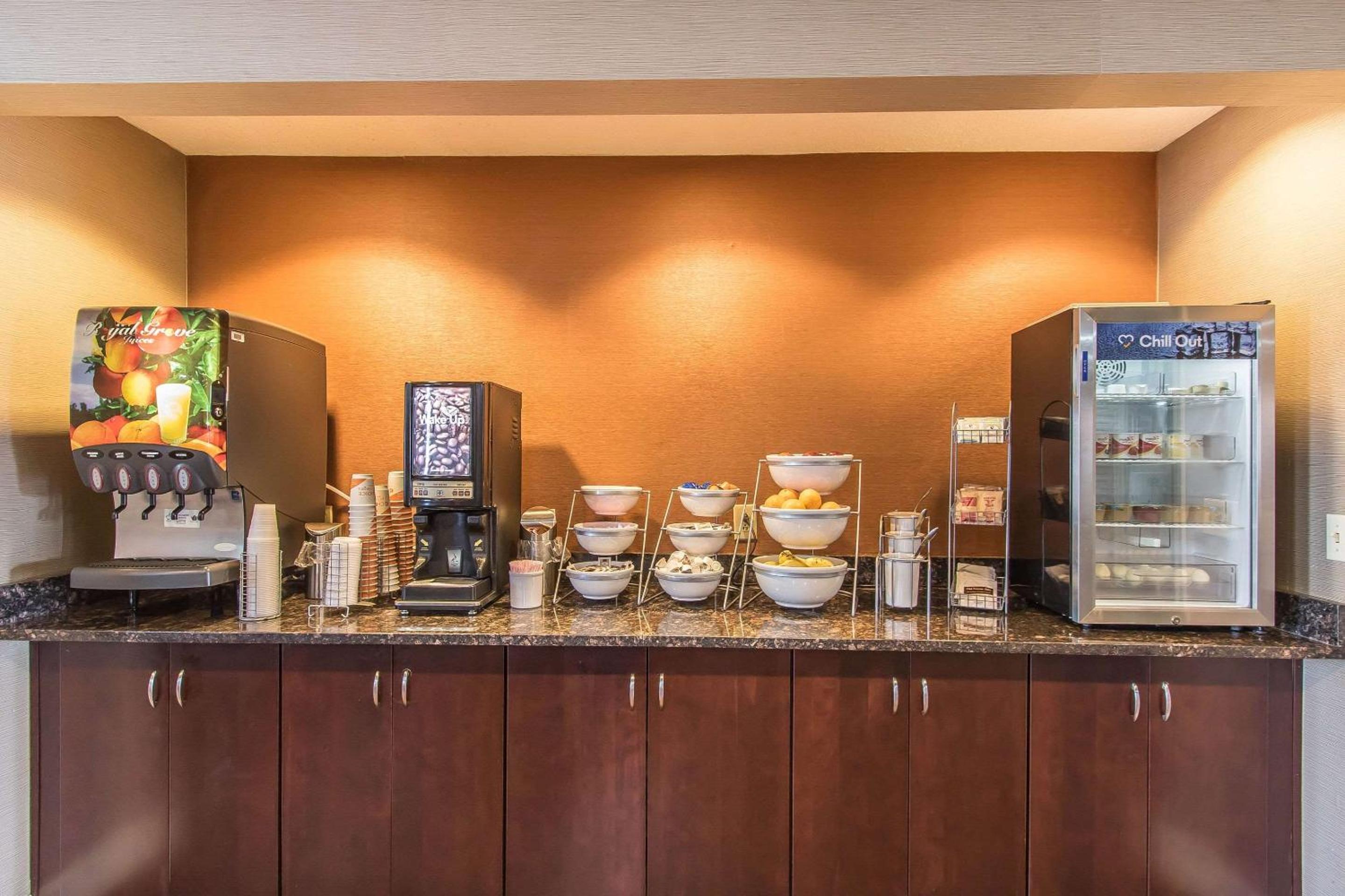 Richmond Vacations - Comfort Suites - Property Image 38
