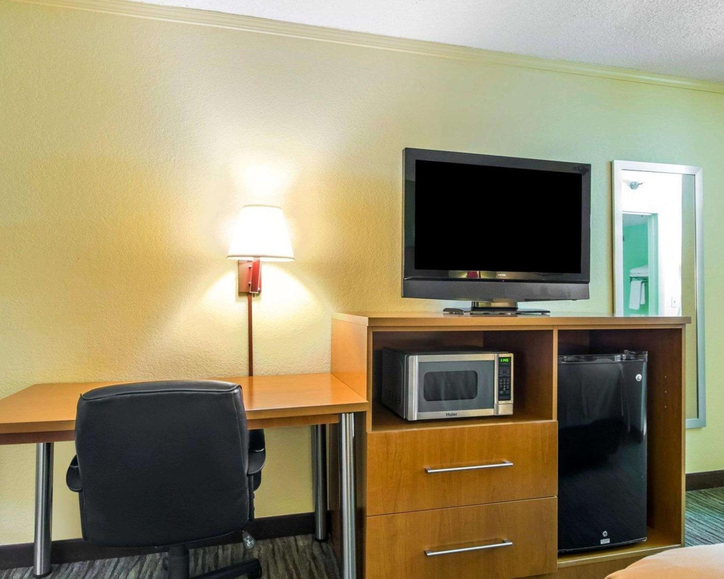 Econo Lodge Franklin South